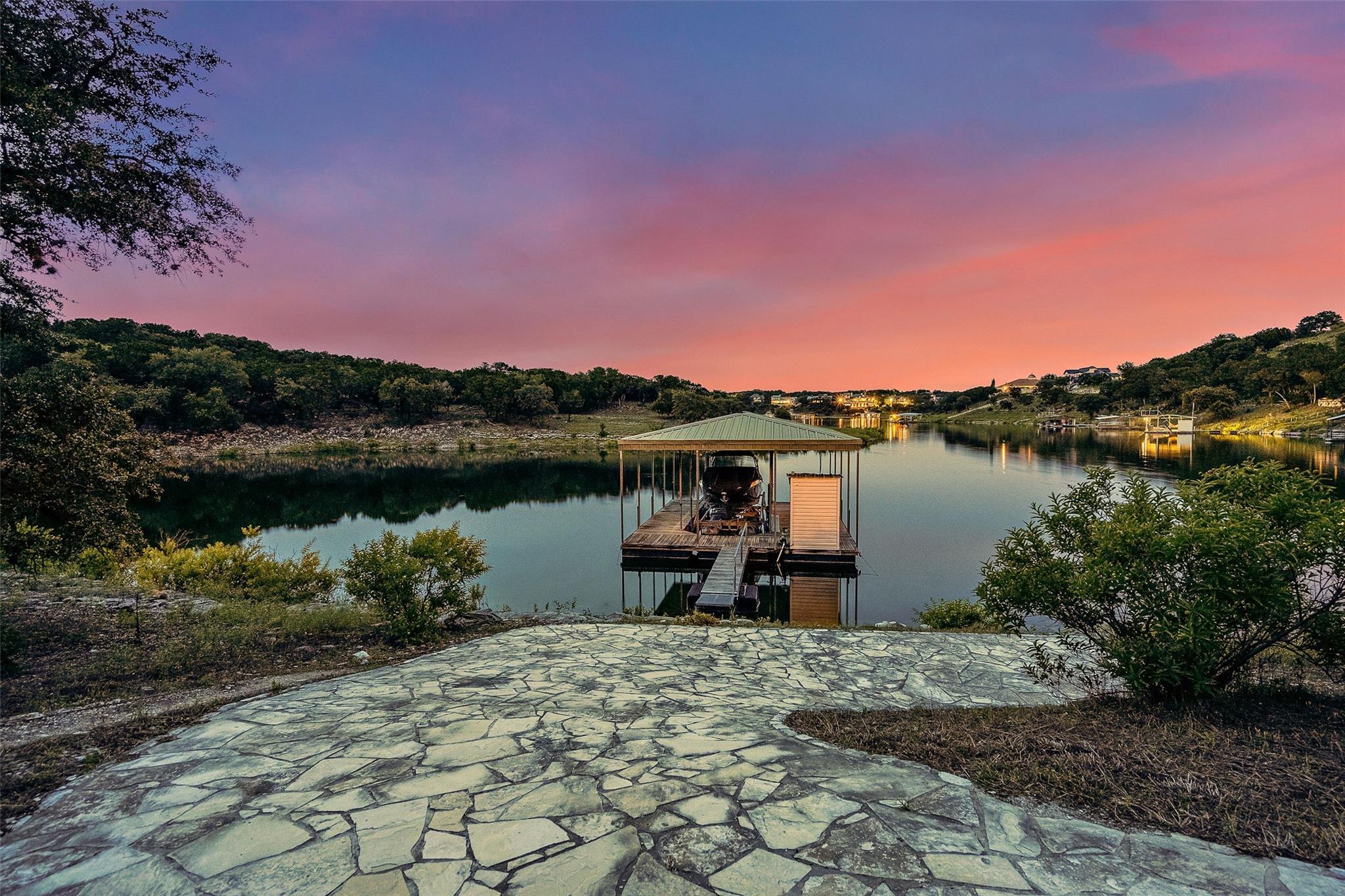 601 S Angel Light Dr, Spicewood, TX 78669
