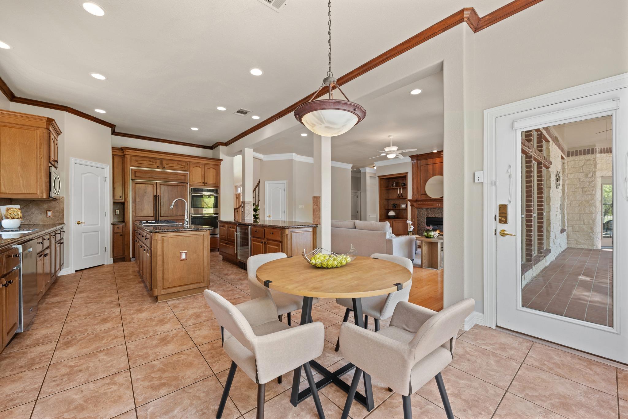 2614 Collingwood Dr, Round Rock, TX 78665