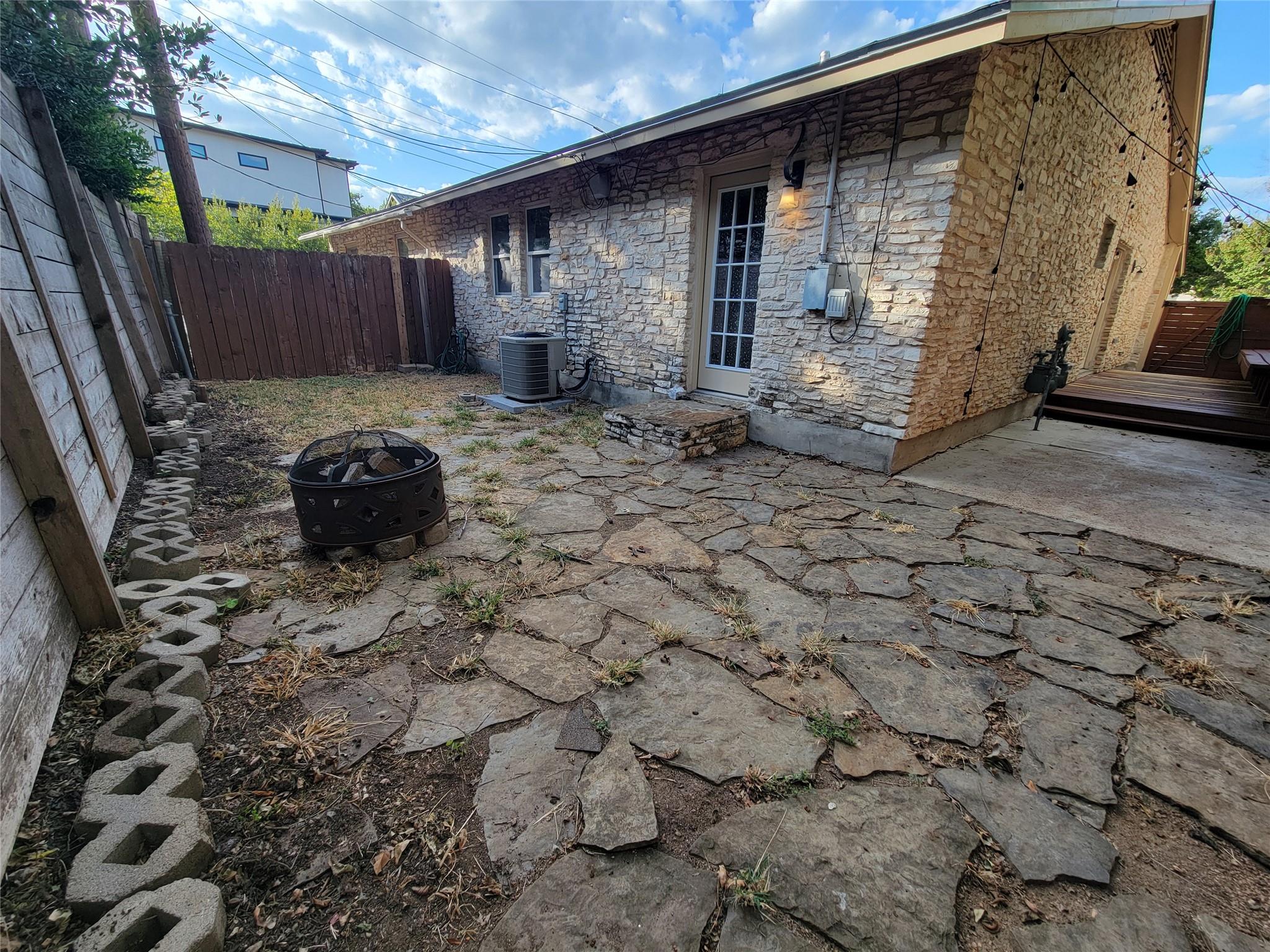 2011 Meadowridge Dr # A, Austin, TX 78704