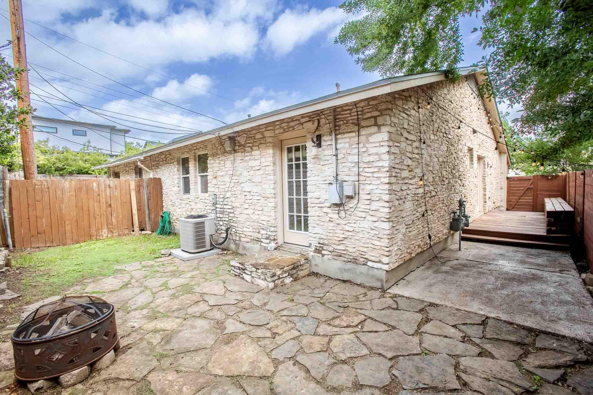 2011 Meadowridge Dr # A, Austin, TX 78704