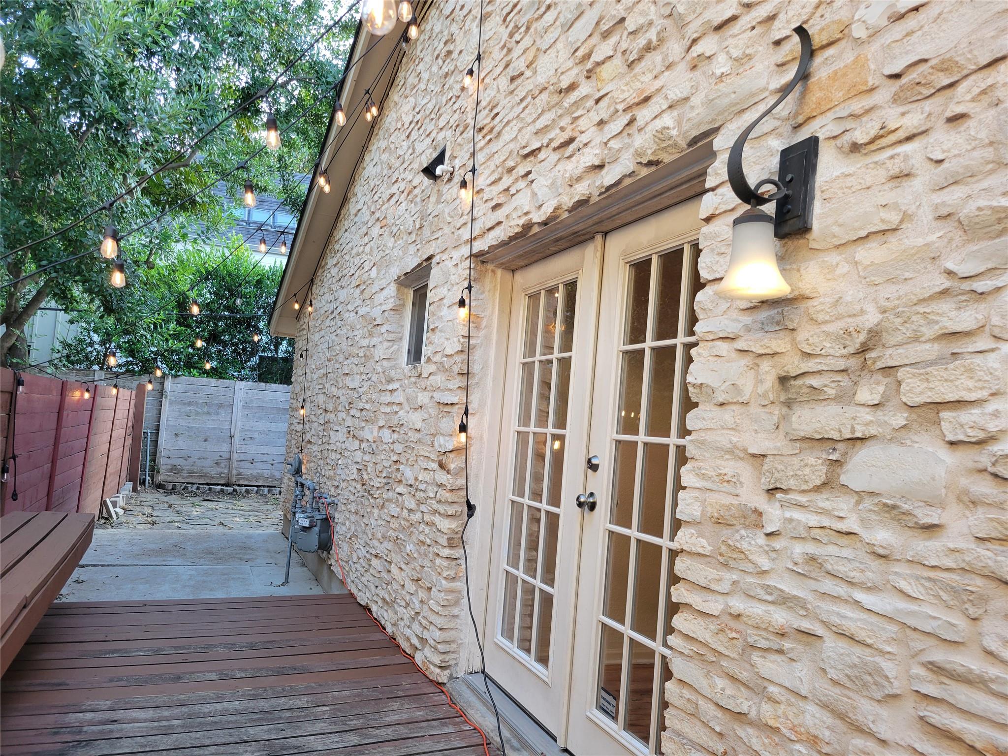 2011 Meadowridge Dr # A, Austin, TX 78704