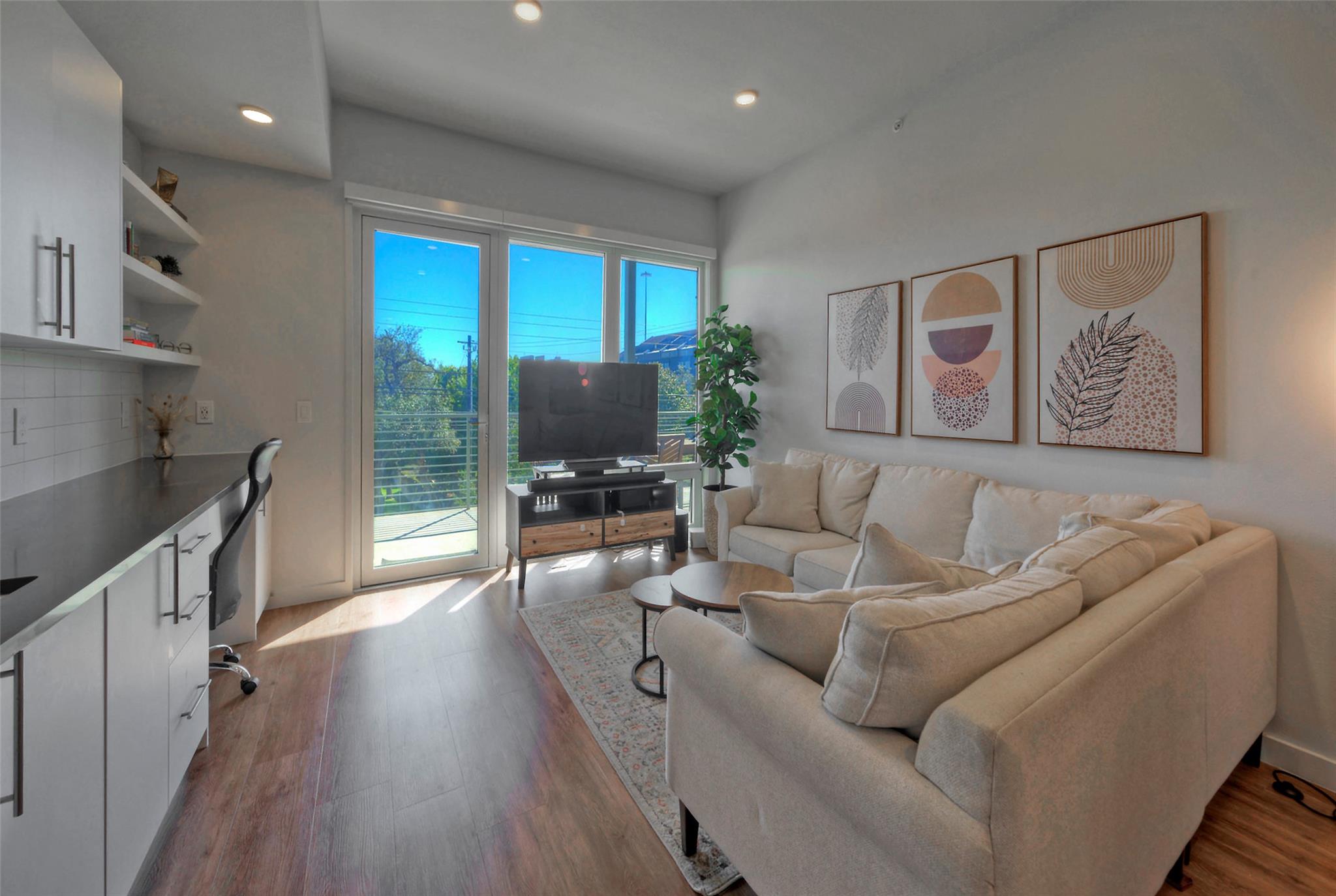 4004 Banister Ln # 207, Austin, TX 78704