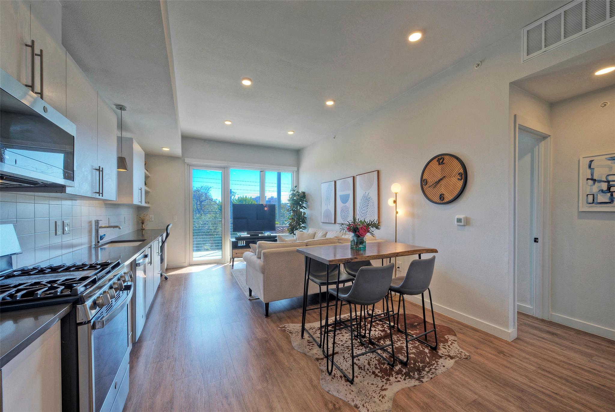 4004 Banister Ln # 207, Austin, TX 78704