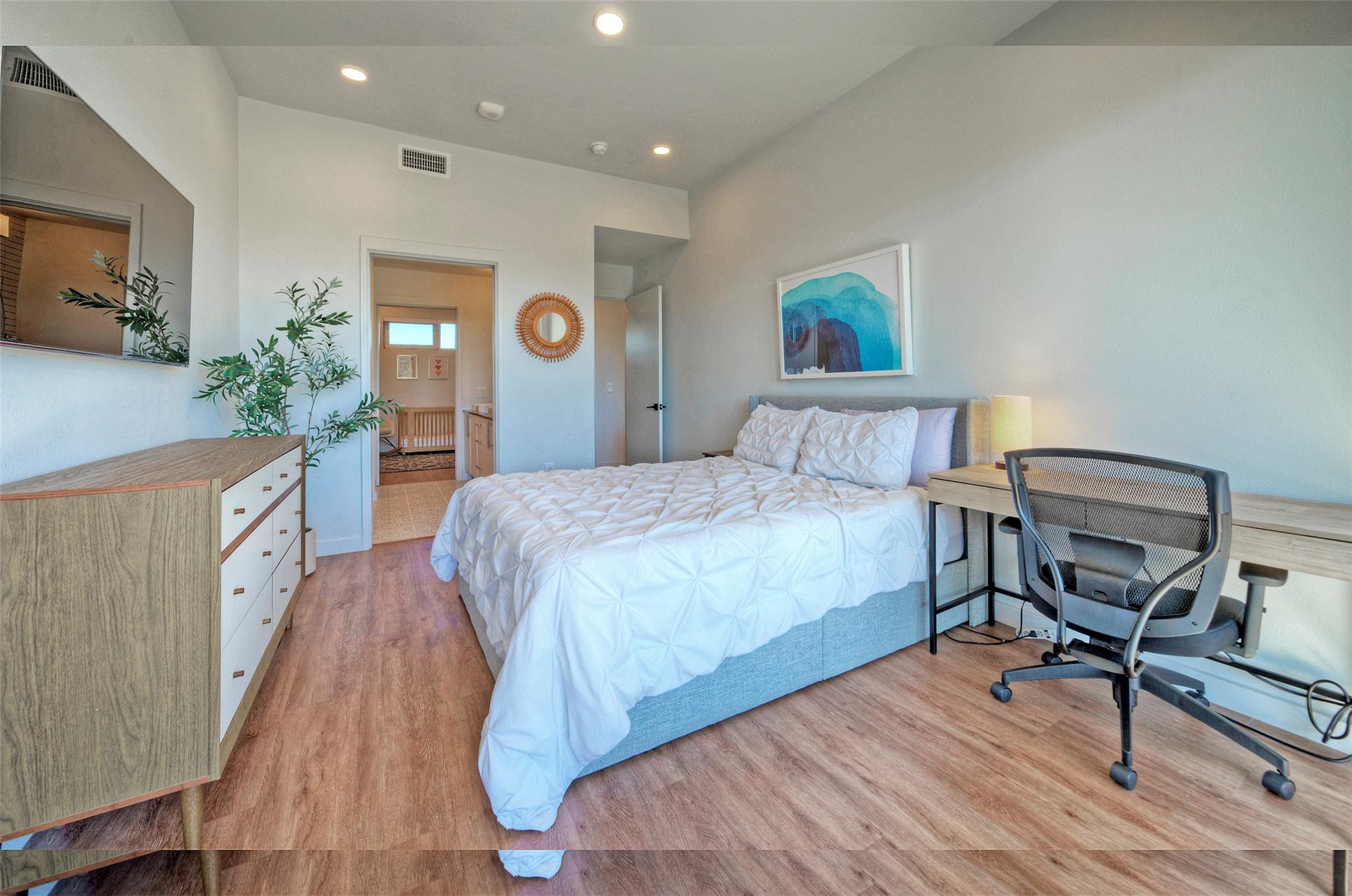 4004 Banister Ln # 207, Austin, TX 78704