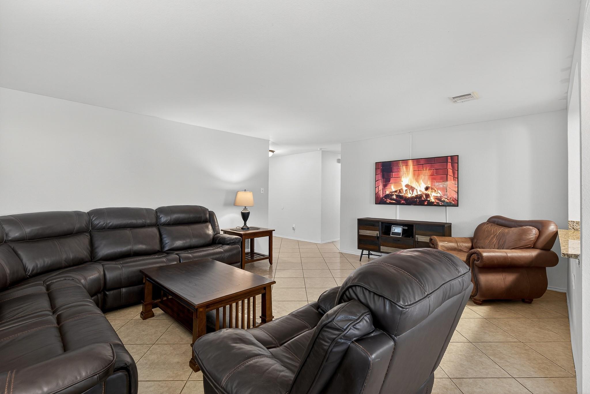 1205 Apollo Cir, Round Rock, TX 78664