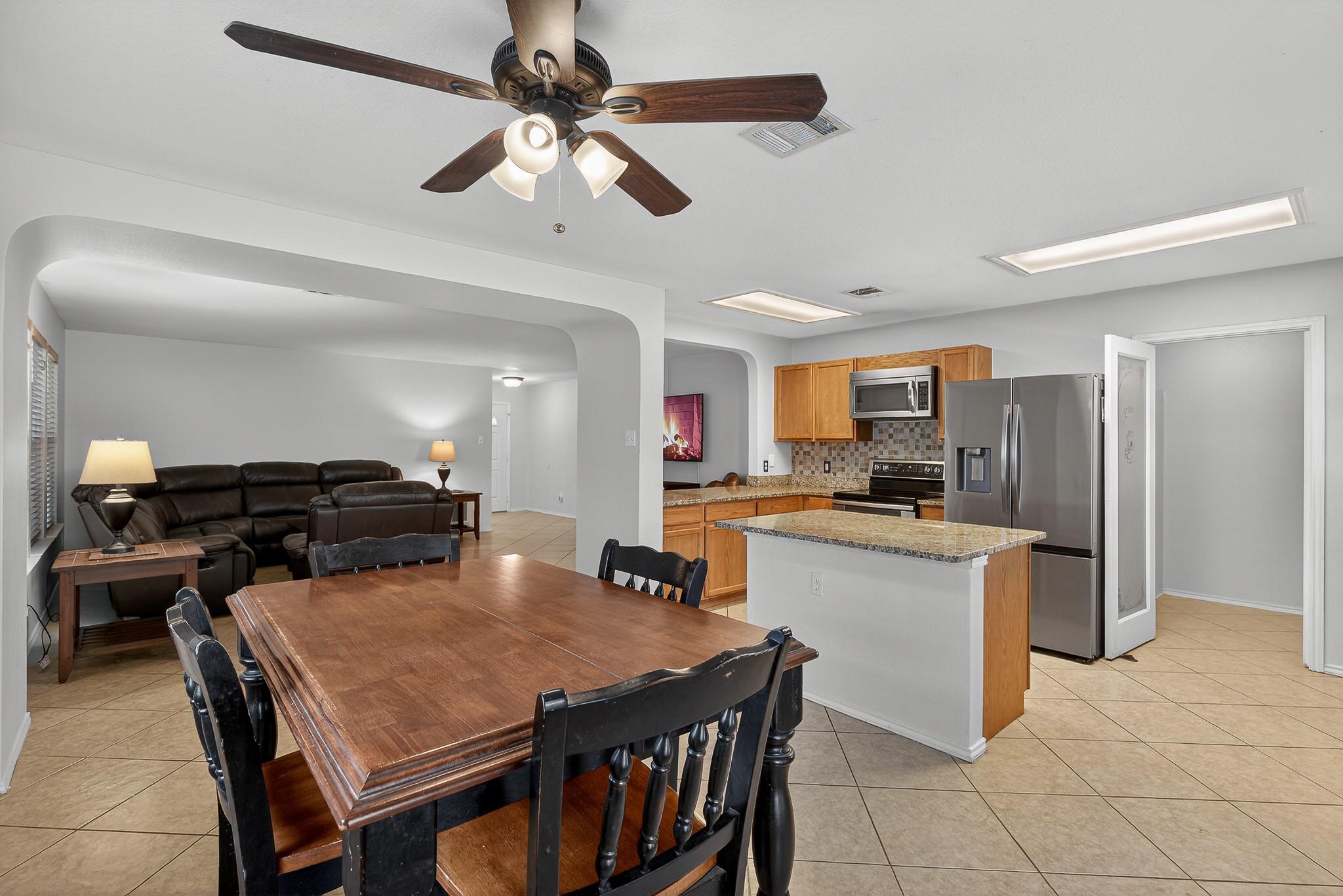 1205 Apollo Cir, Round Rock, TX 78664