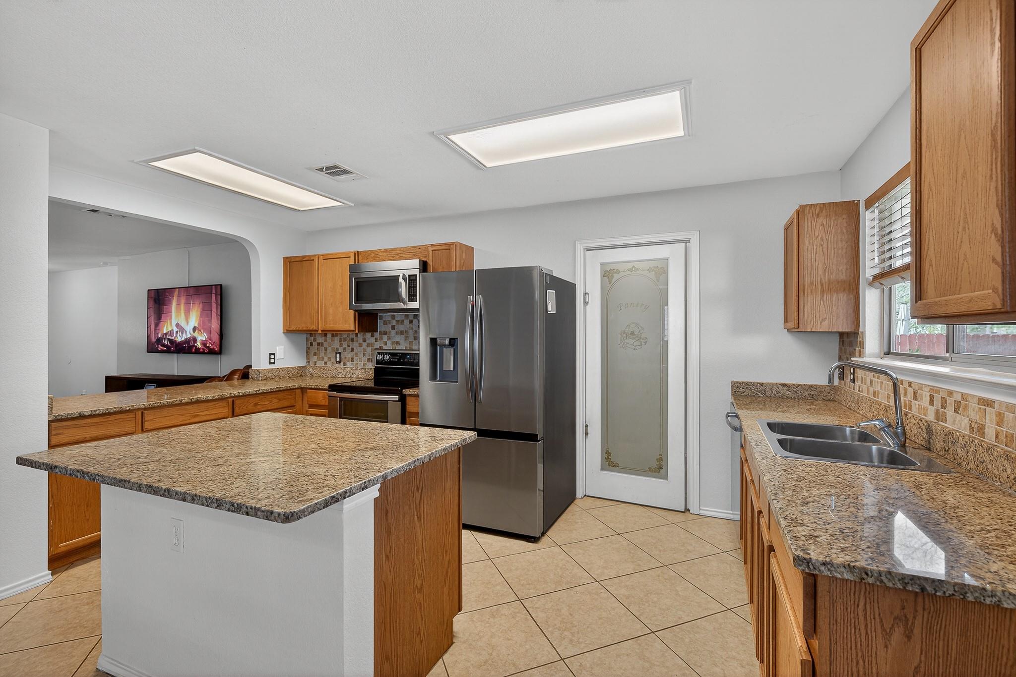 1205 Apollo Cir, Round Rock, TX 78664