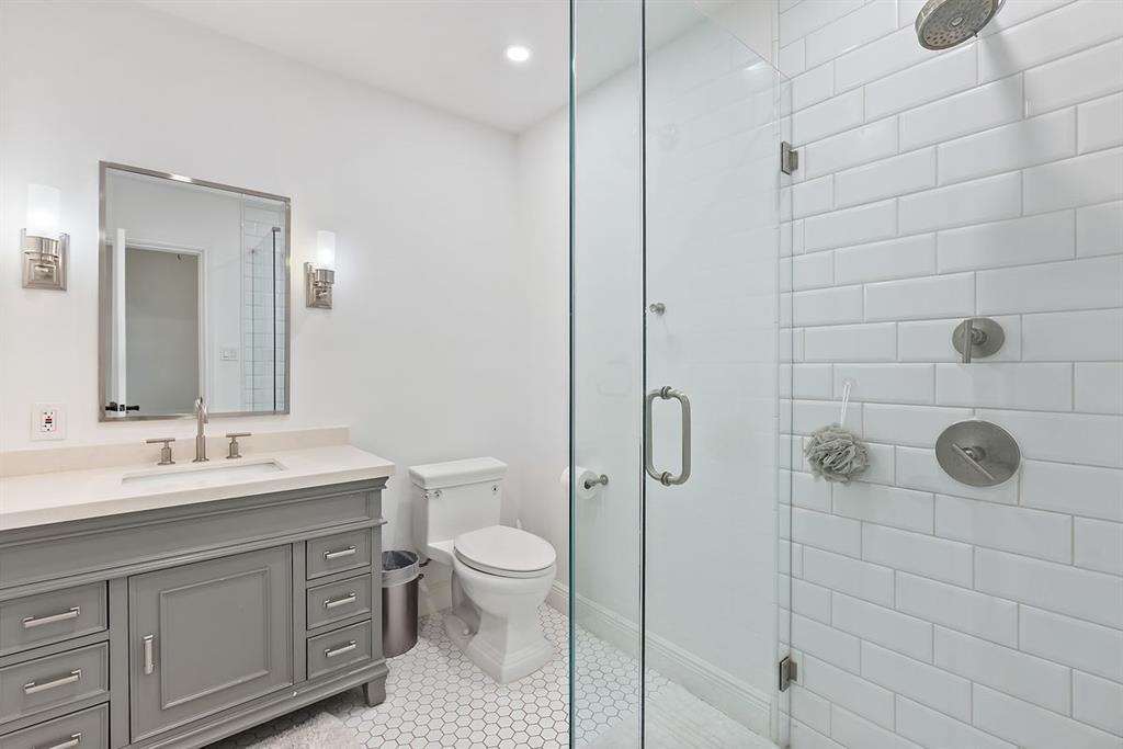 1703 Meadowbrook Dr, Austin, TX 78703