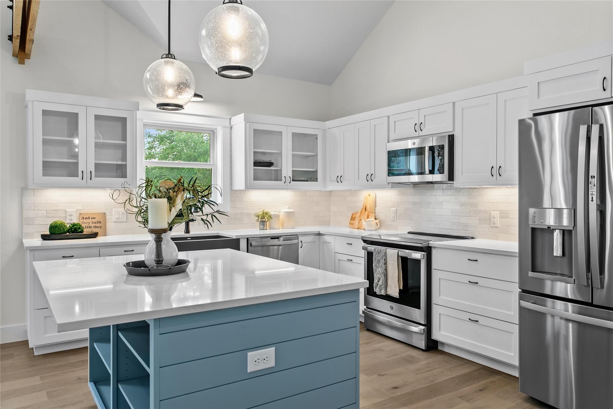 1312 Greenlawn Parkway, Blanco, TX 78606