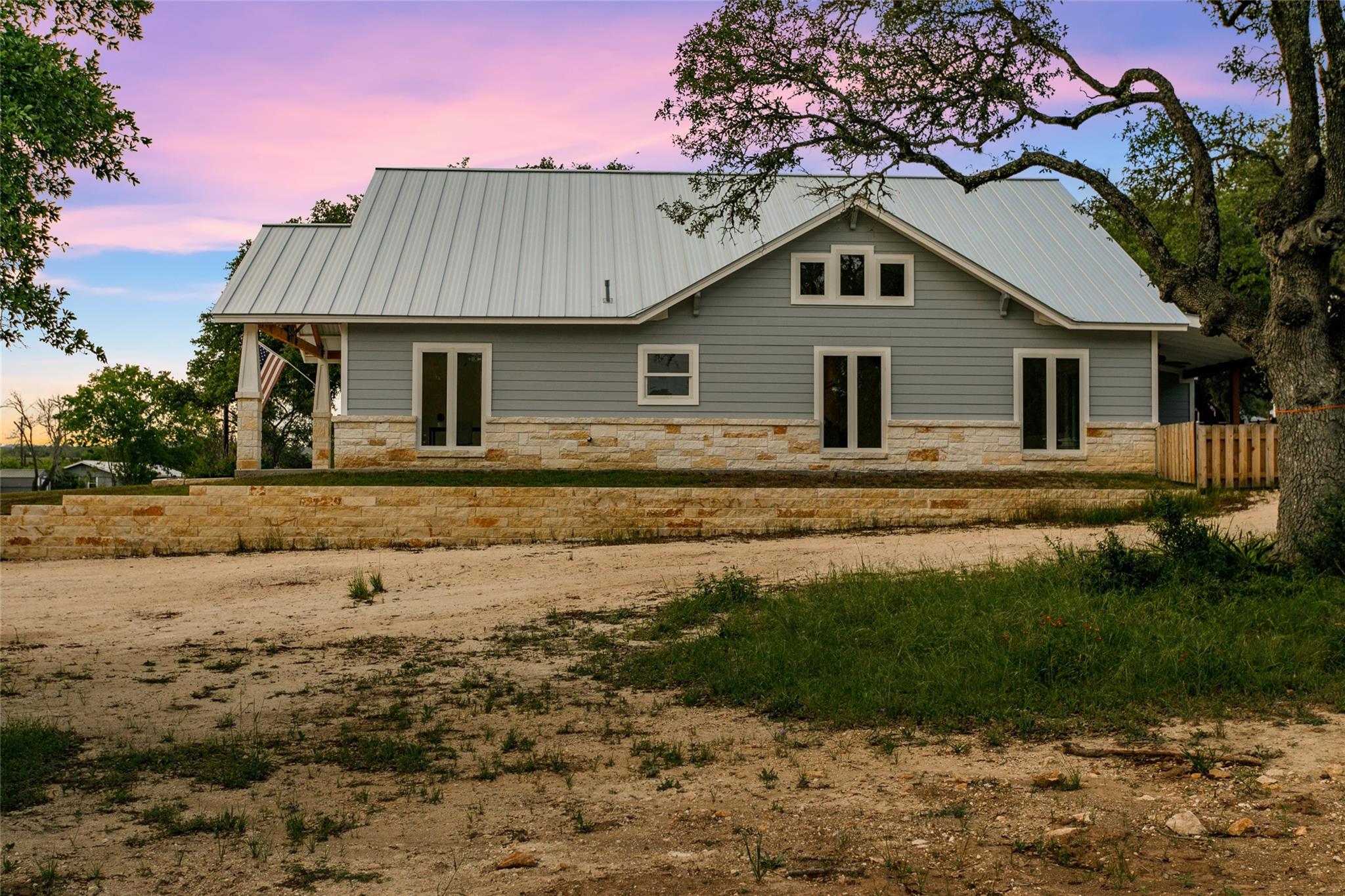 1312 Greenlawn Parkway, Blanco, TX 78606