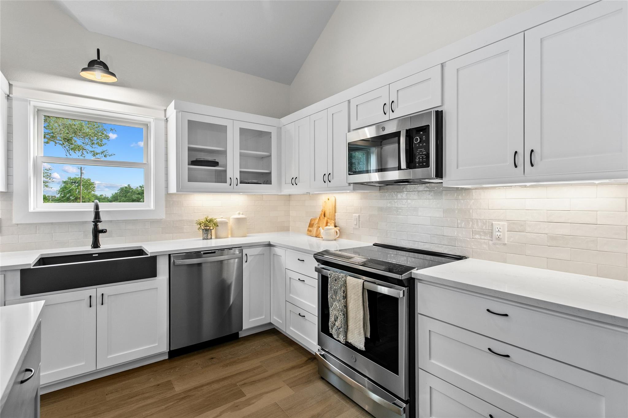 1312 Greenlawn Parkway, Blanco, TX 78606