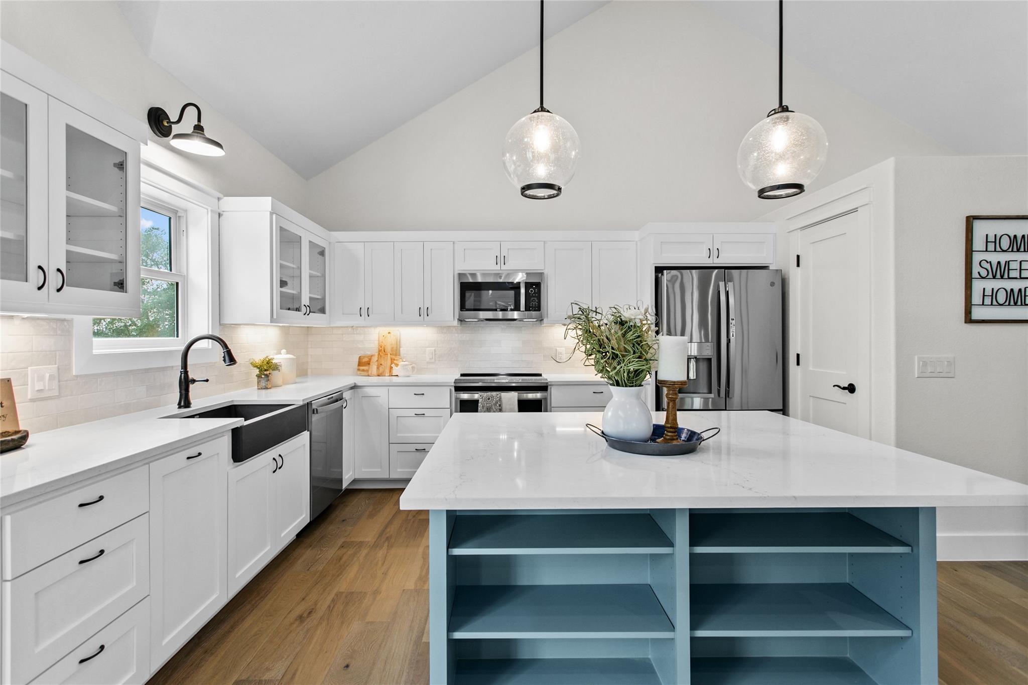 1312 Greenlawn Parkway, Blanco, TX 78606