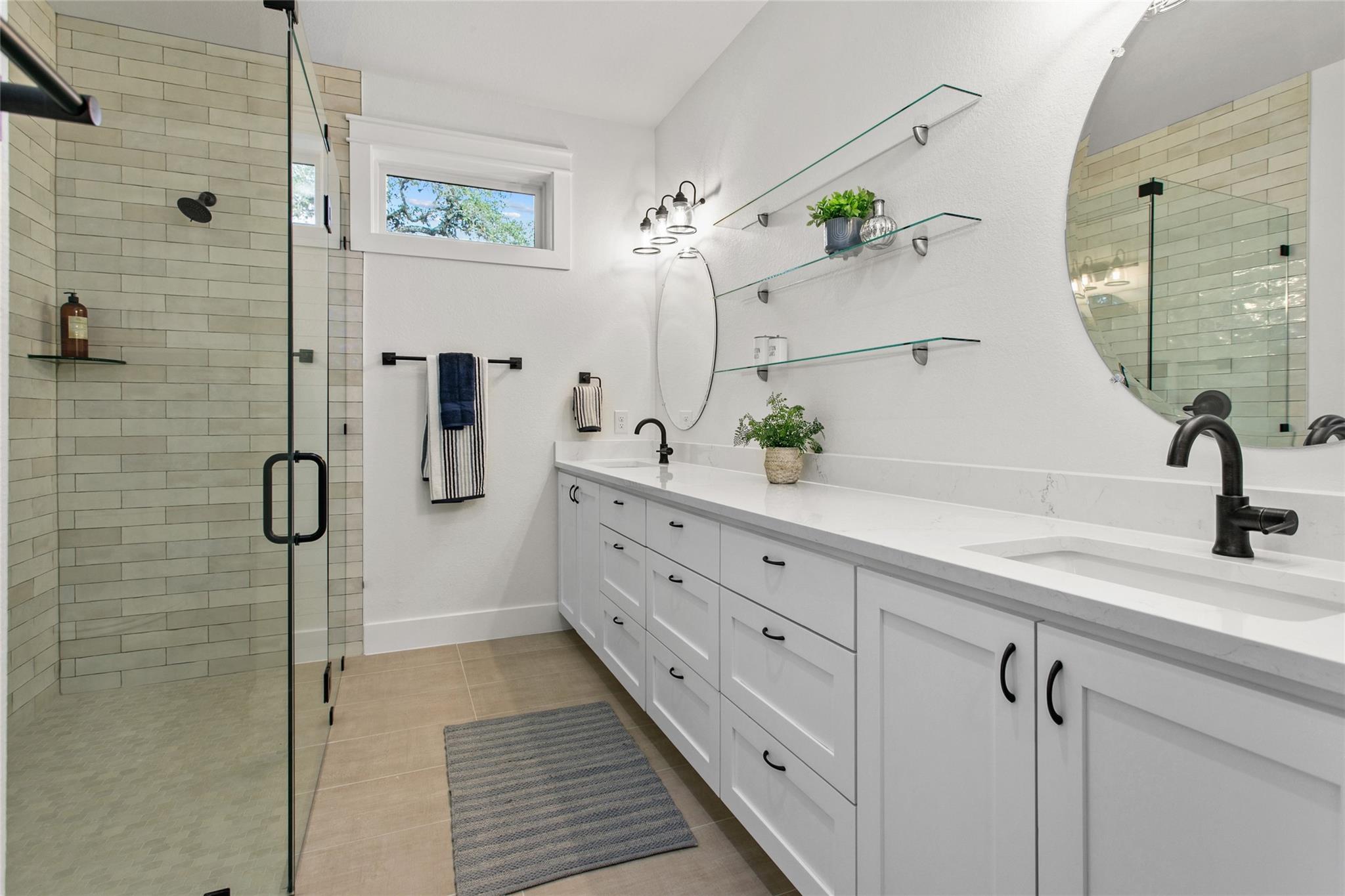 1312 Greenlawn Parkway, Blanco, TX 78606