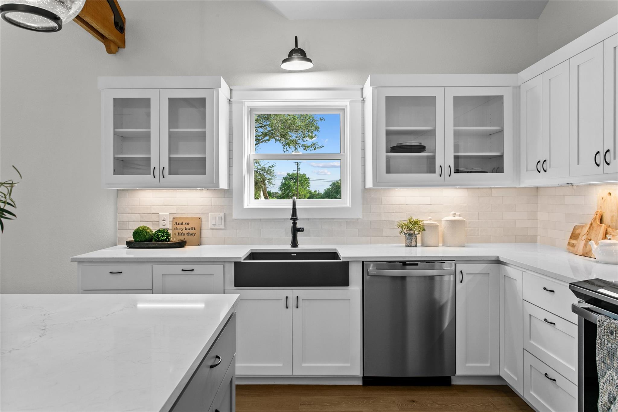 1312 Greenlawn Parkway, Blanco, TX 78606