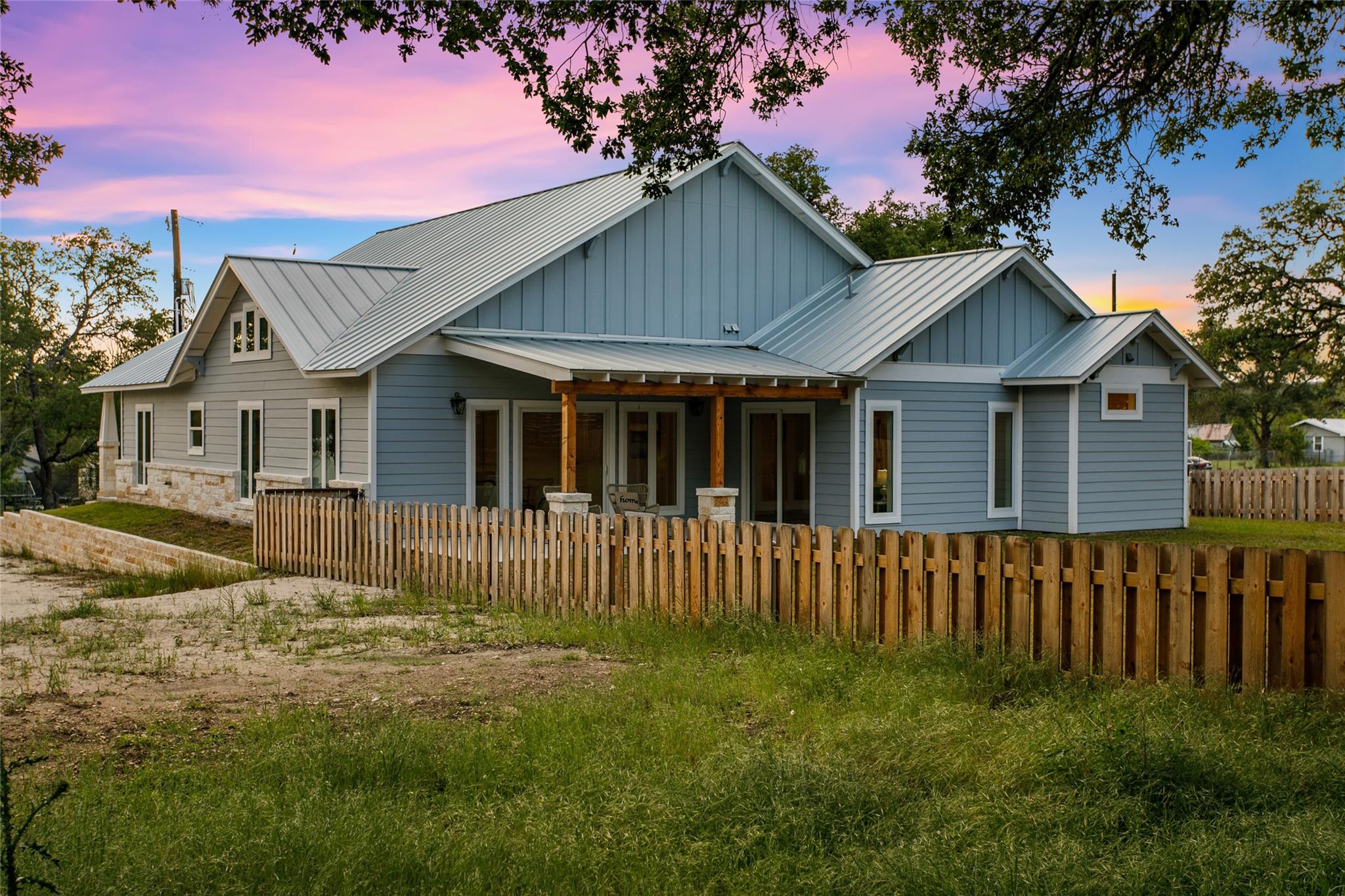 1312 Greenlawn Parkway, Blanco, TX 78606