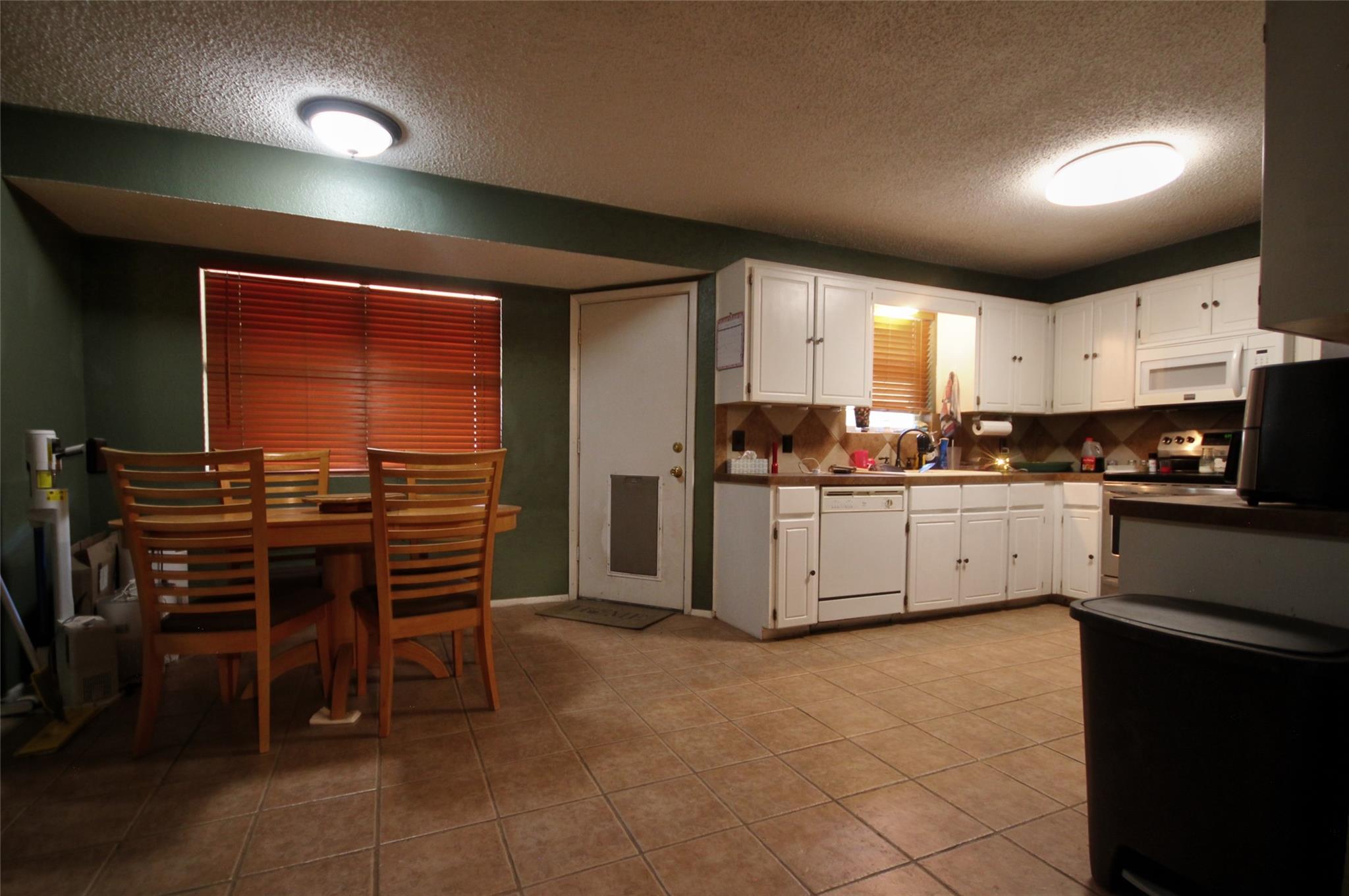 357 CR 3080, Lampasas, TX 78550