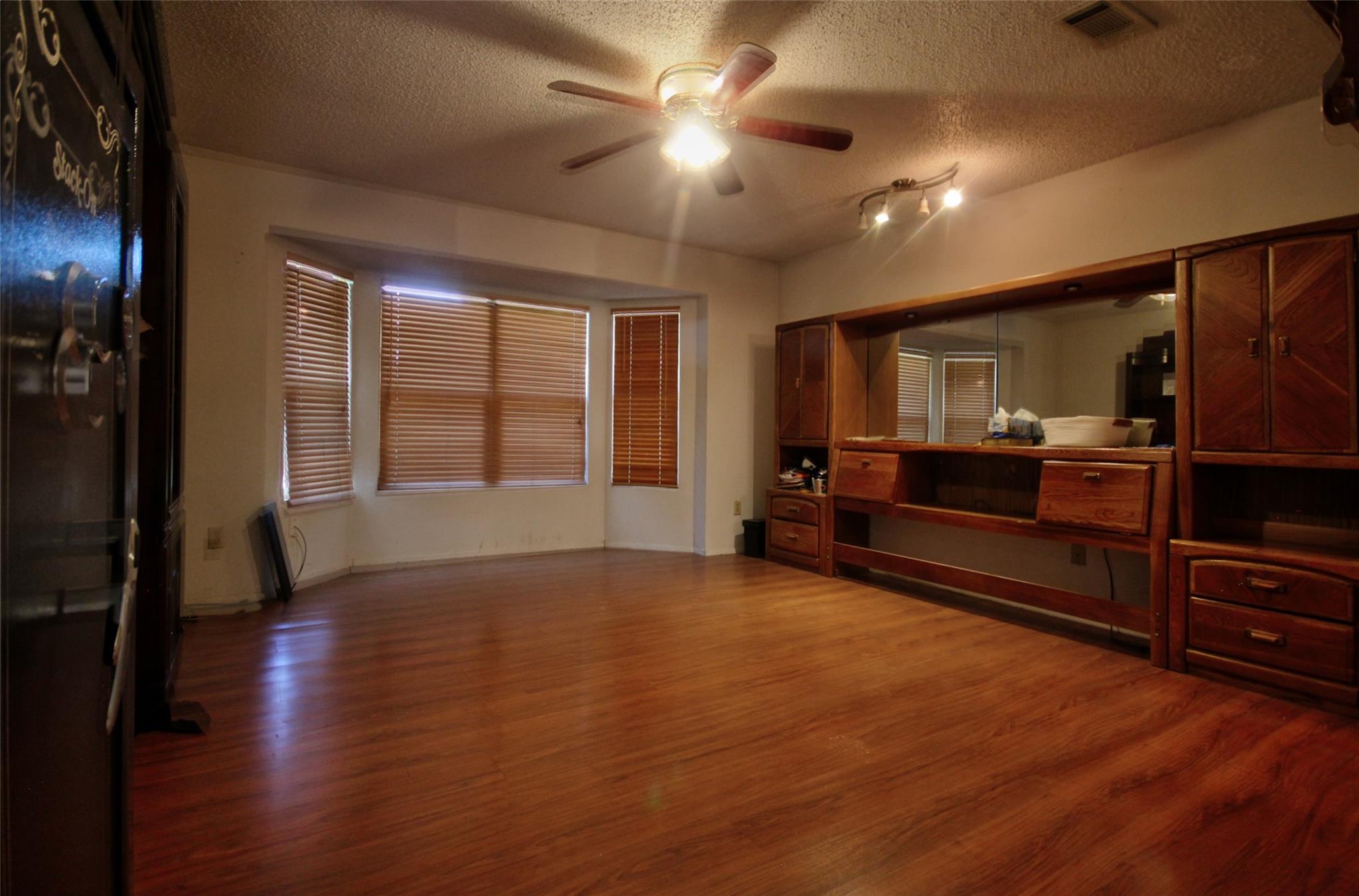 357 CR 3080, Lampasas, TX 78550