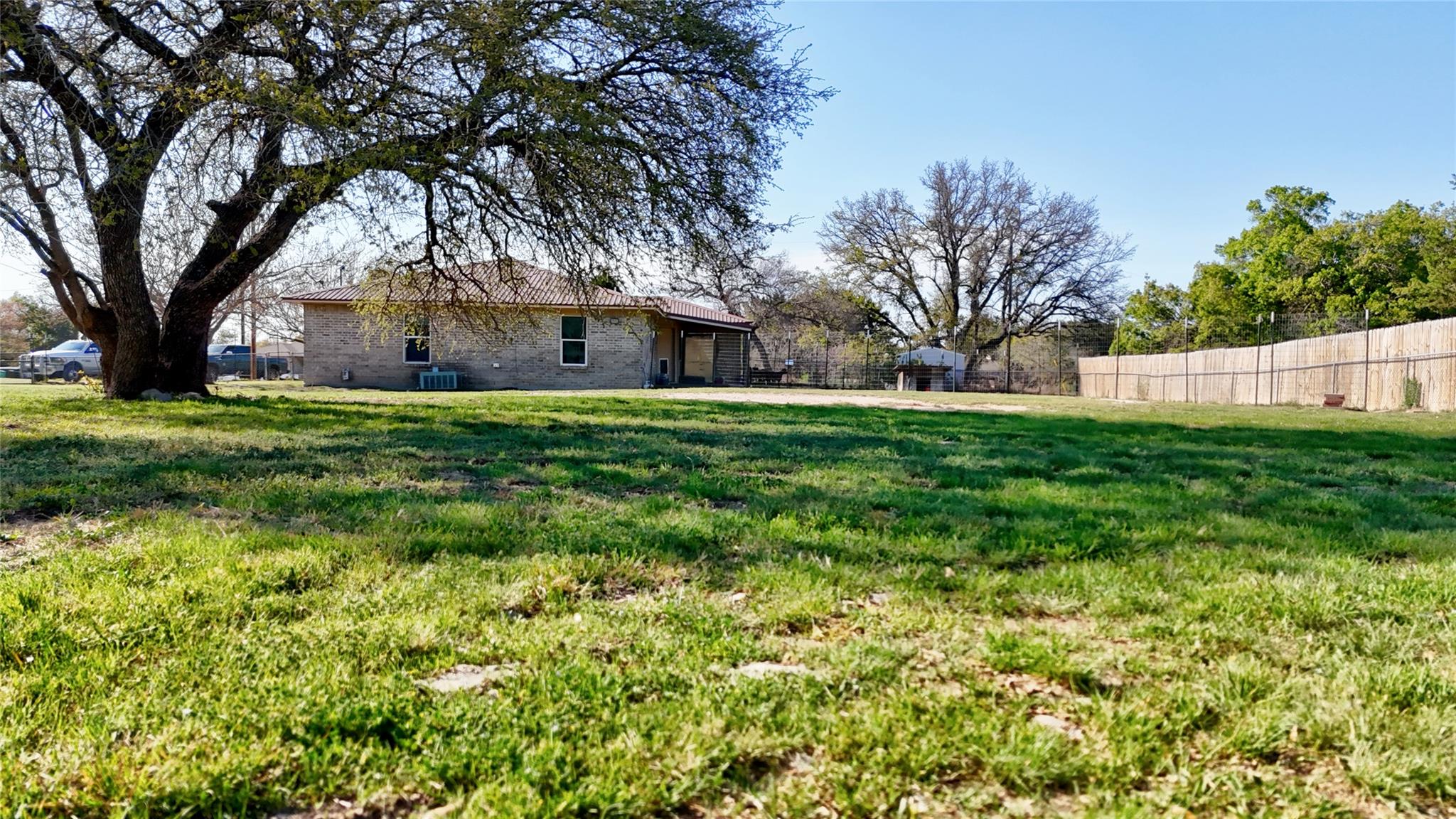 357 CR 3080, Lampasas, TX 78550