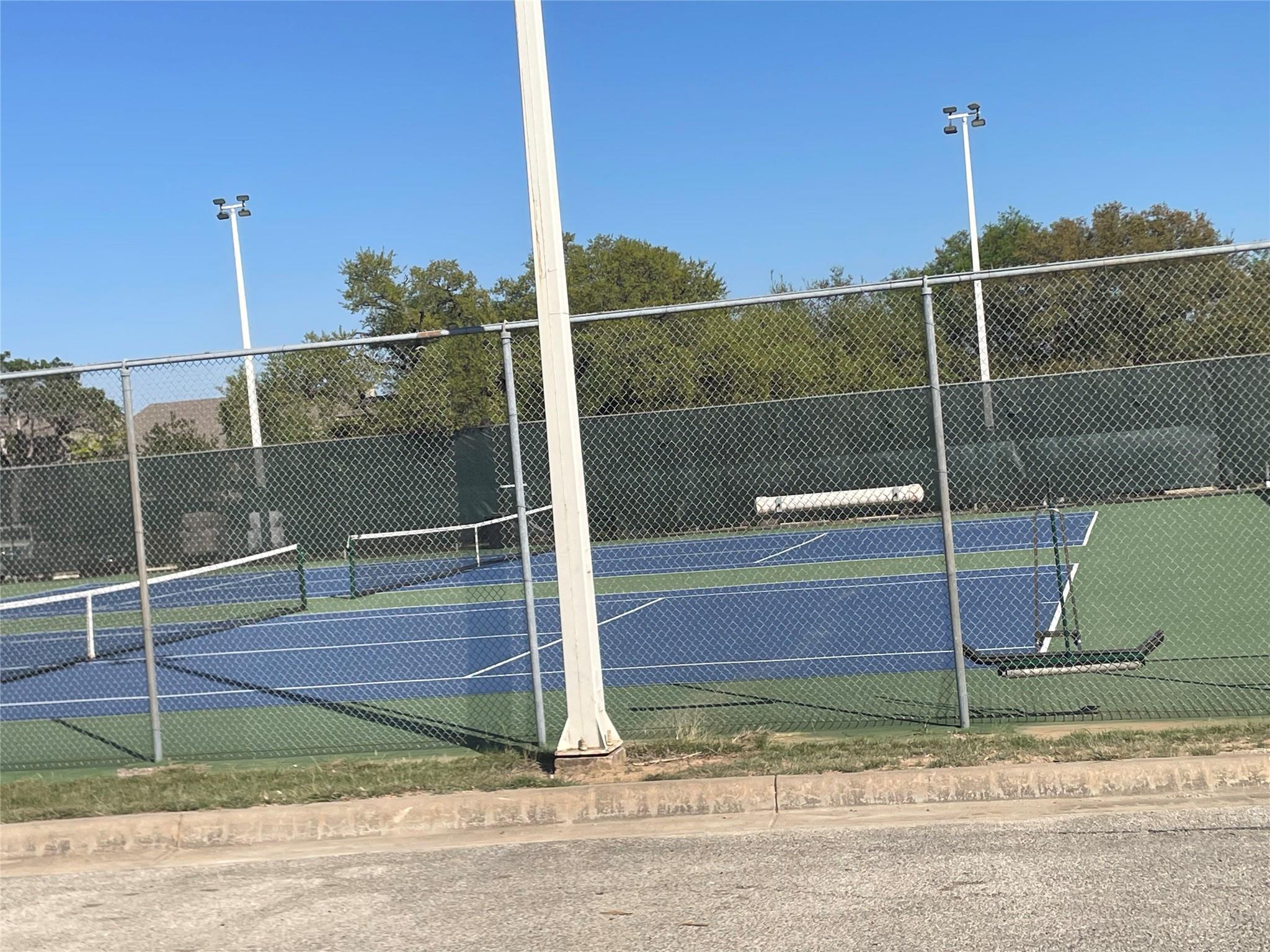 301 Augusta Cv, Lago Vista, TX 78645