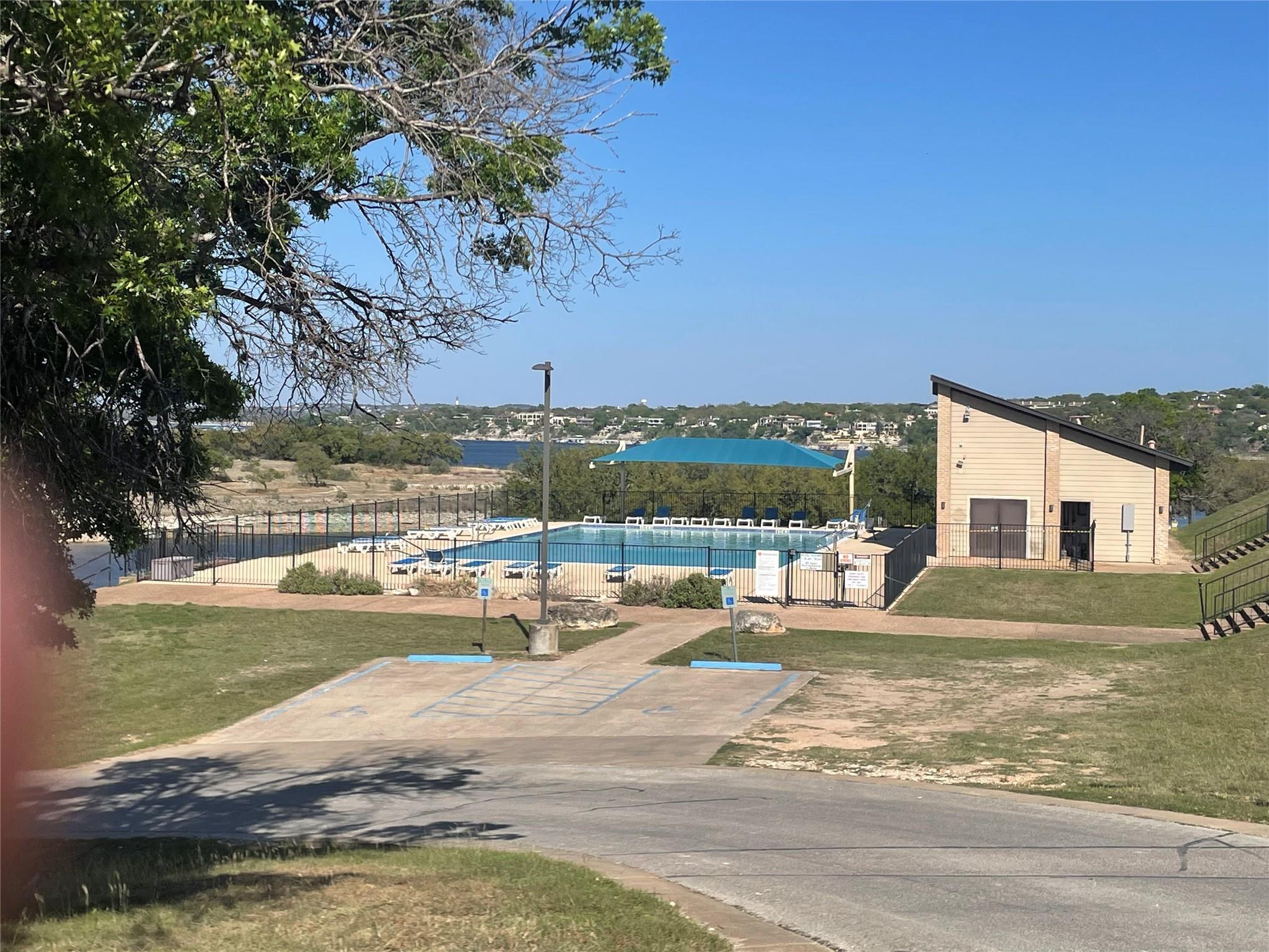 301 Augusta Cv, Lago Vista, TX 78645