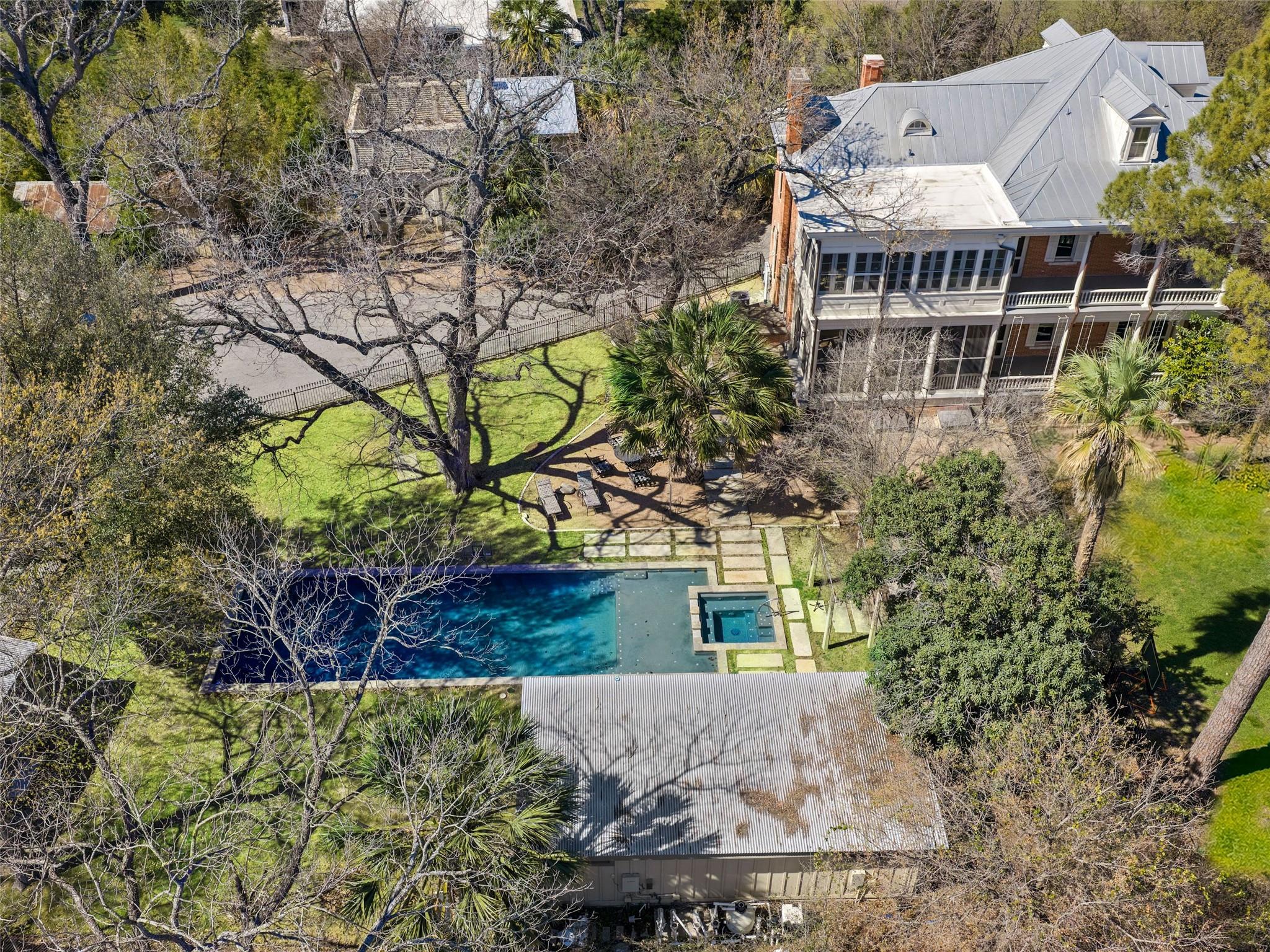 372 Magazine Ave, New Braunfels, TX 78130