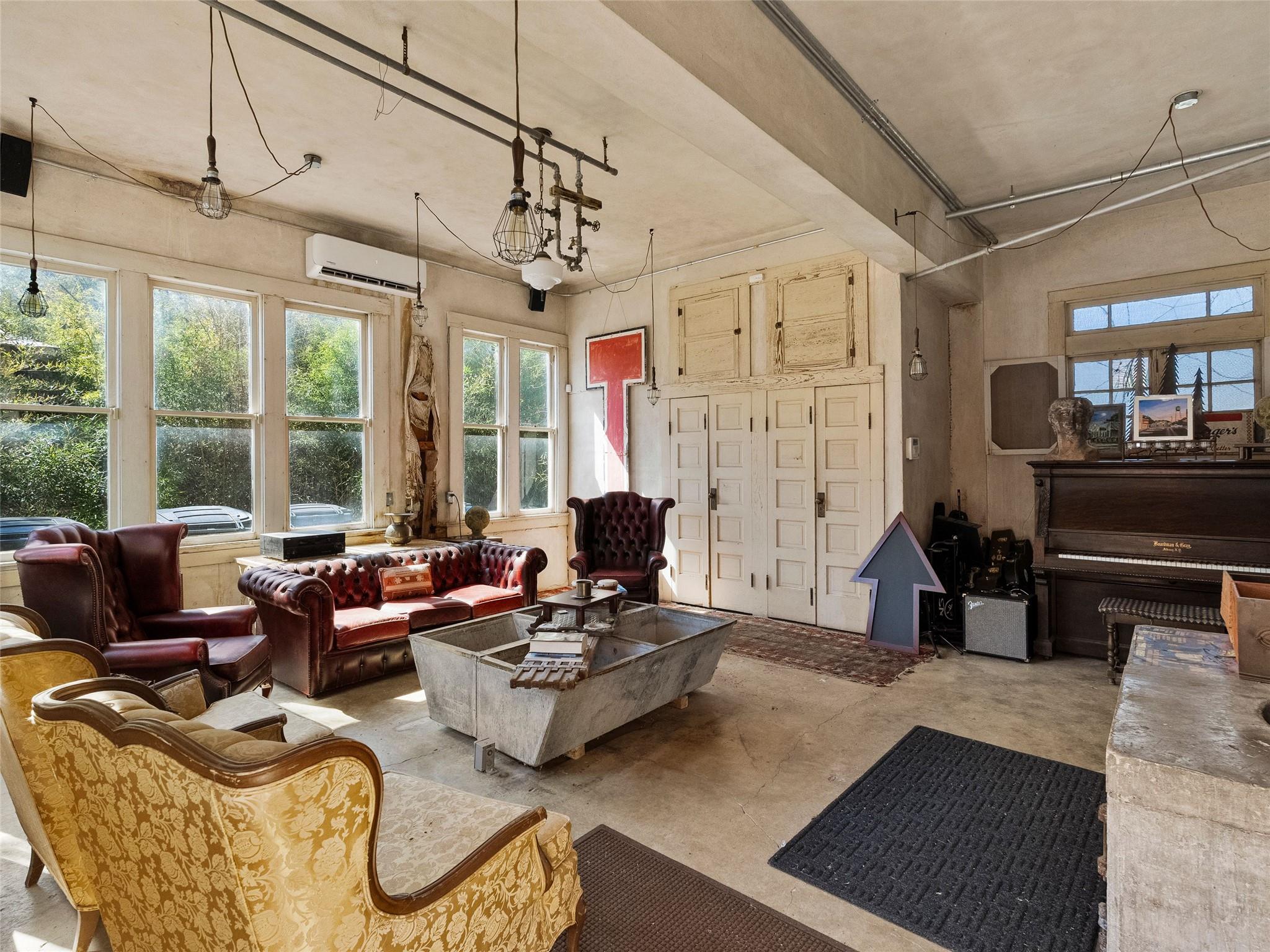 372 Magazine Ave, New Braunfels, TX 78130