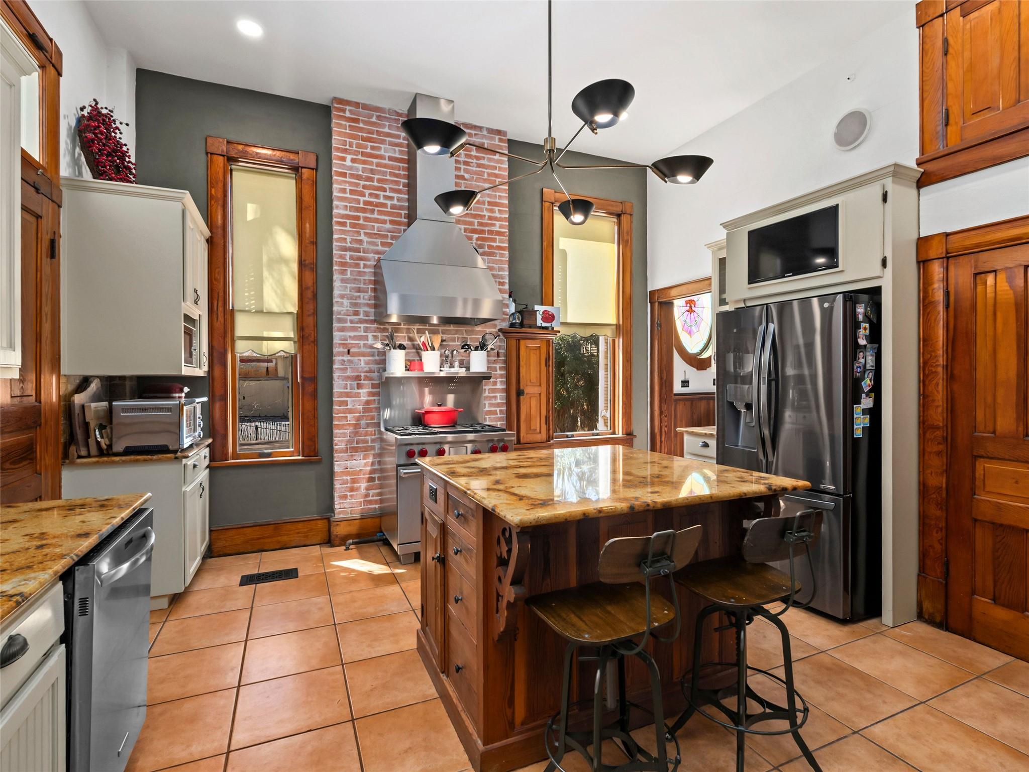 372 Magazine Ave, New Braunfels, TX 78130