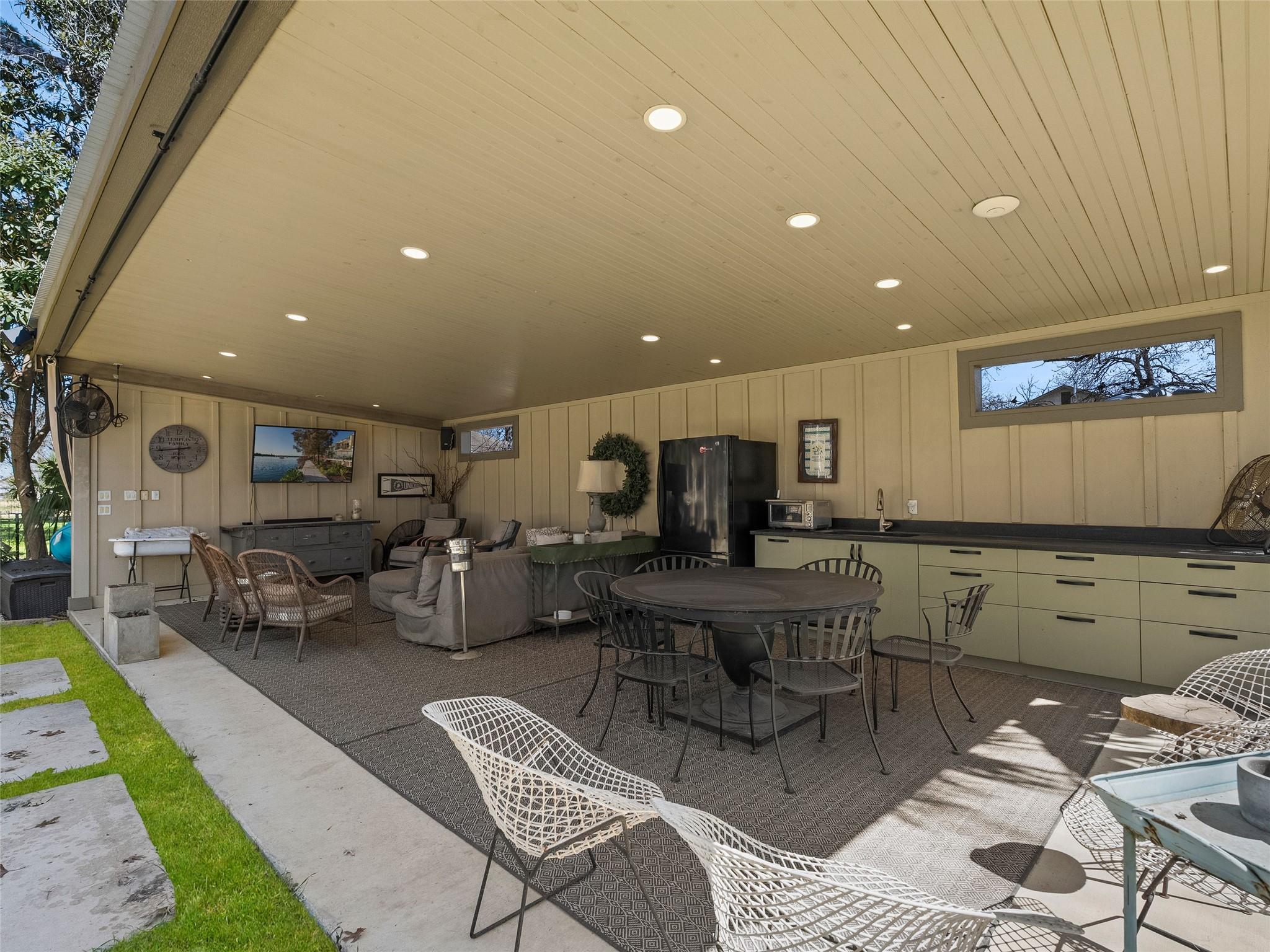 372 Magazine Ave, New Braunfels, TX 78130