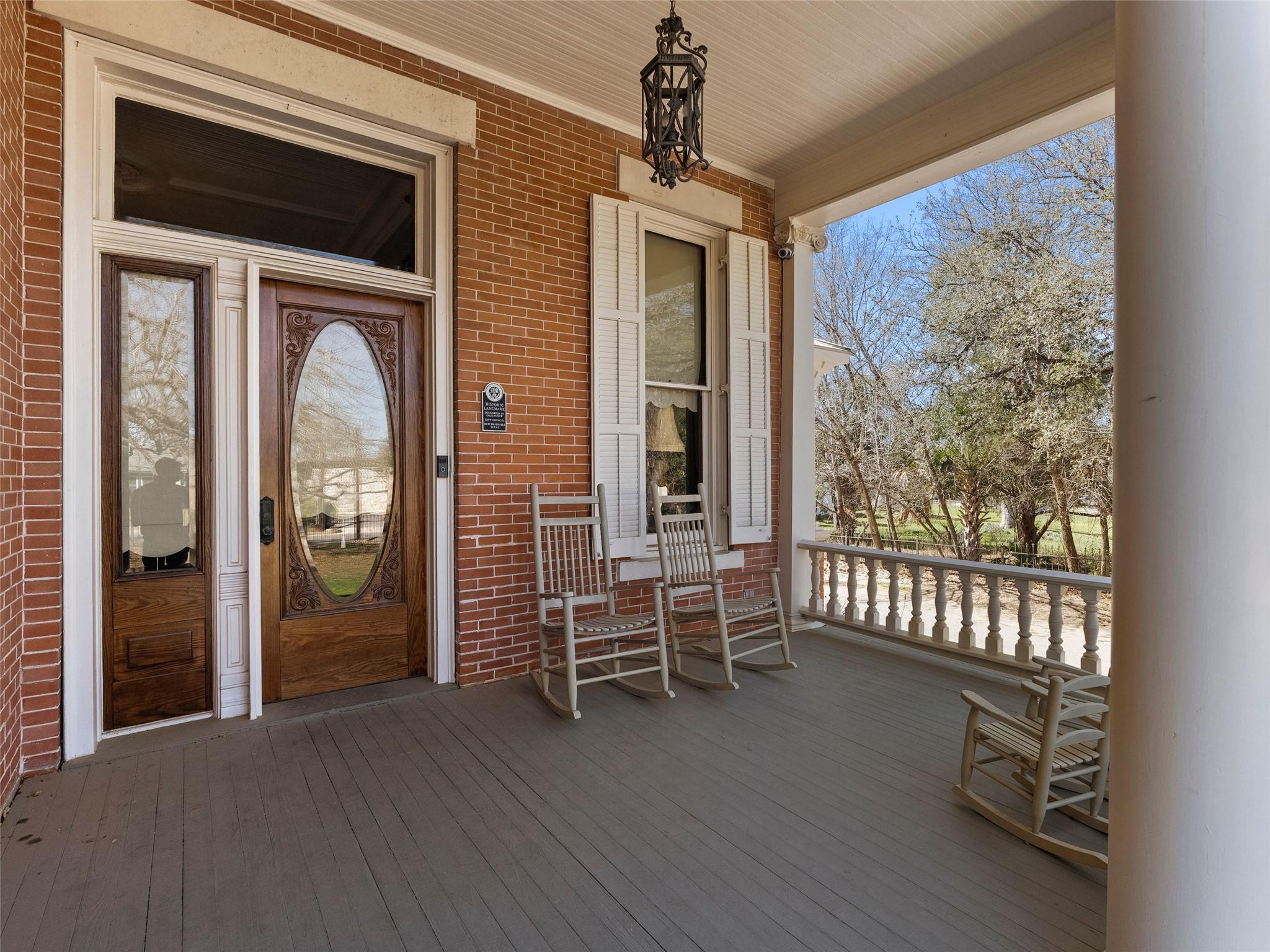 372 Magazine Ave, New Braunfels, TX 78130