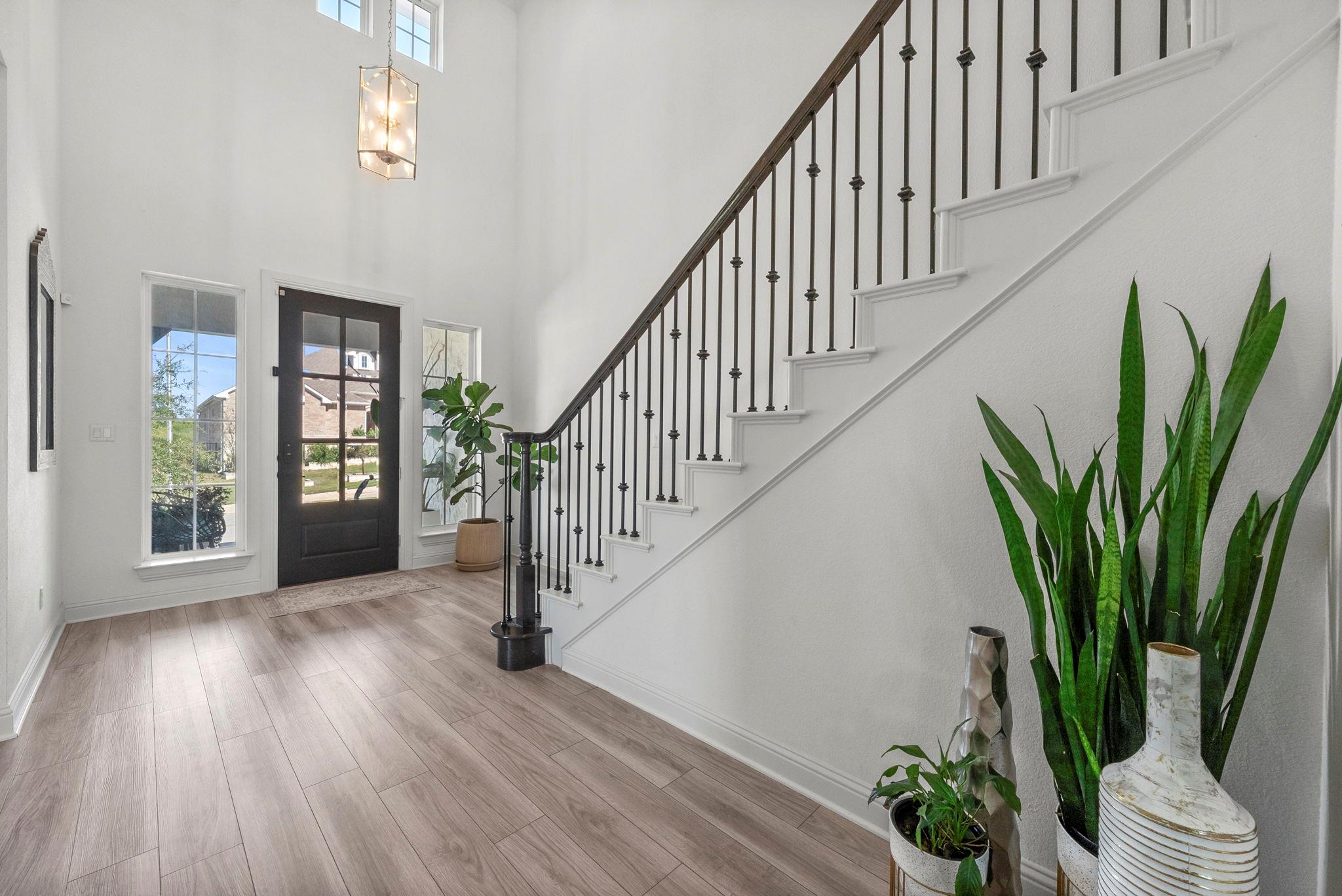 713 Palamos Dr, Leander, TX 78641