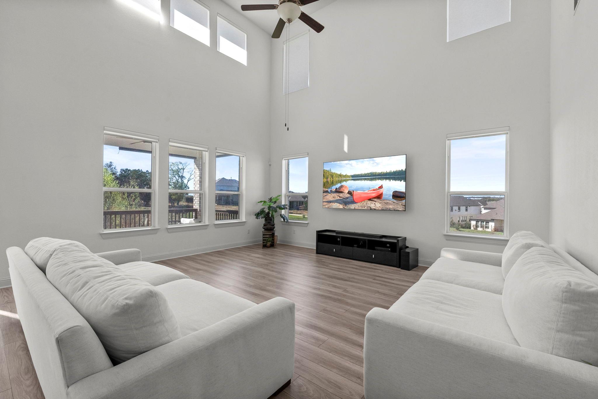 713 Palamos Dr, Leander, TX 78641