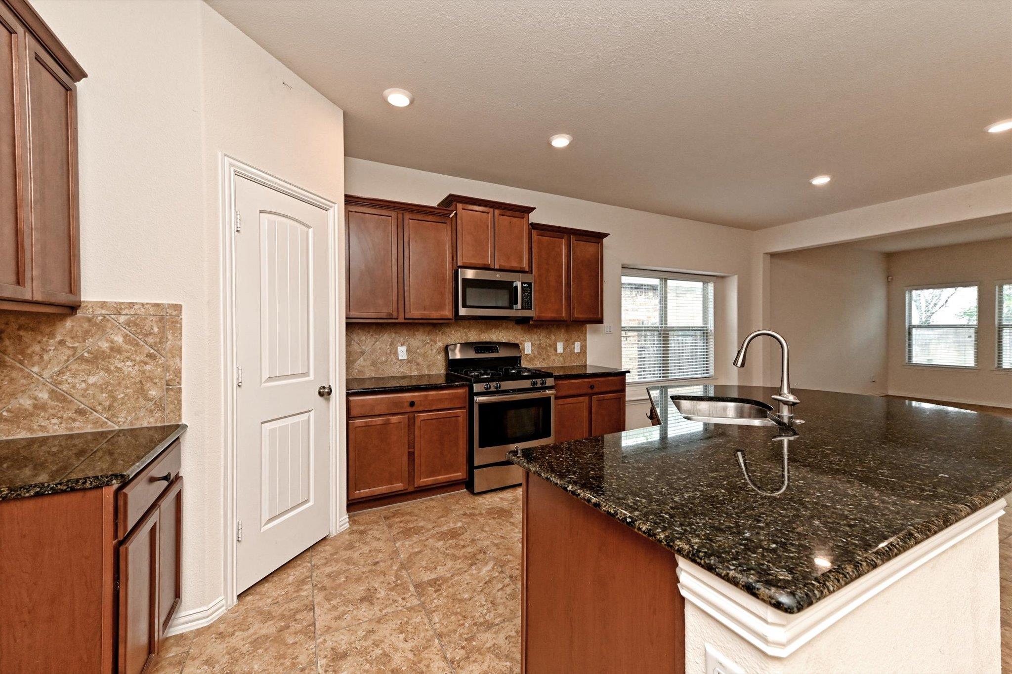 265 Shale Cir, Buda, TX 78610