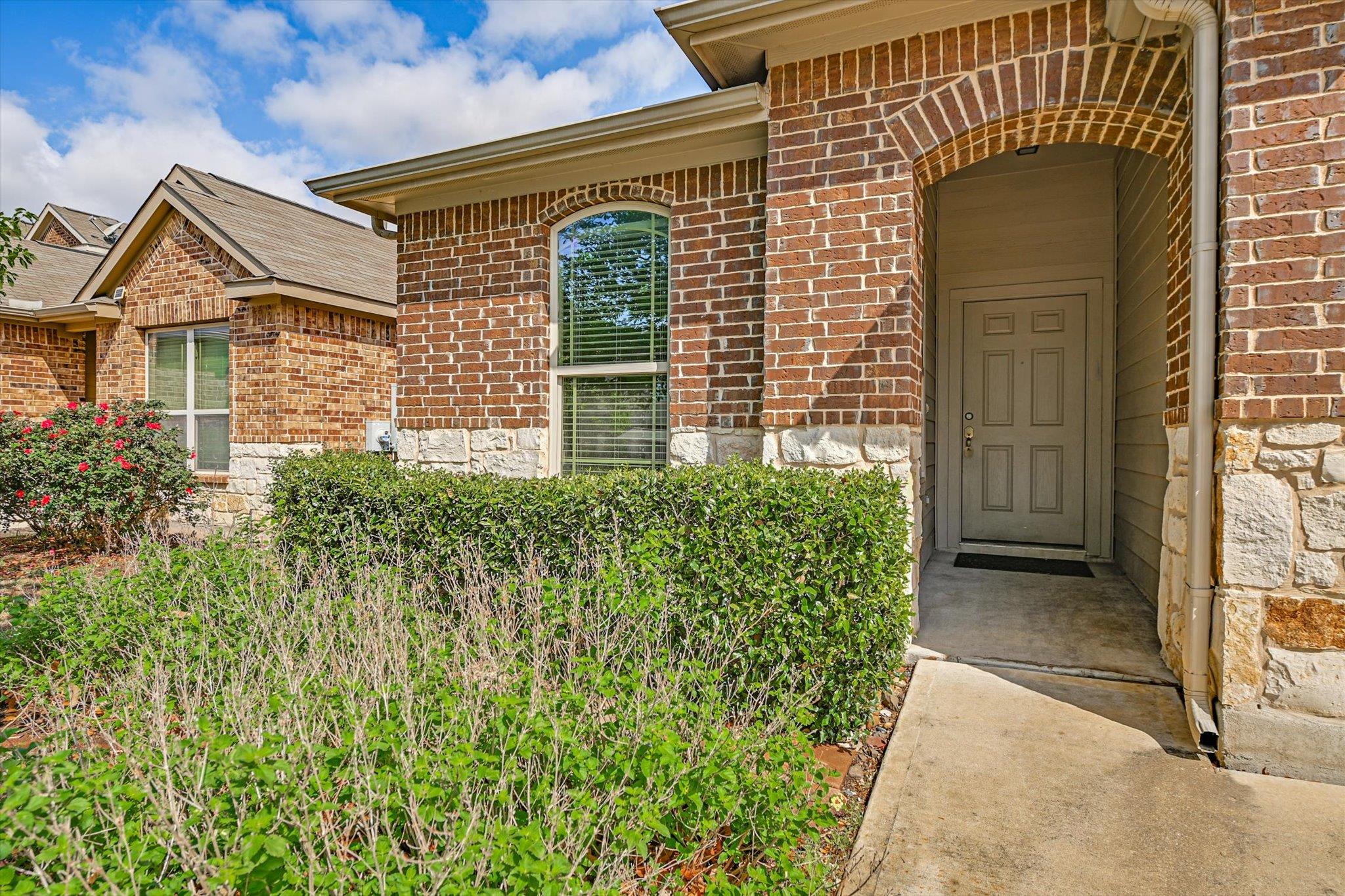 265 Shale Cir, Buda, TX 78610