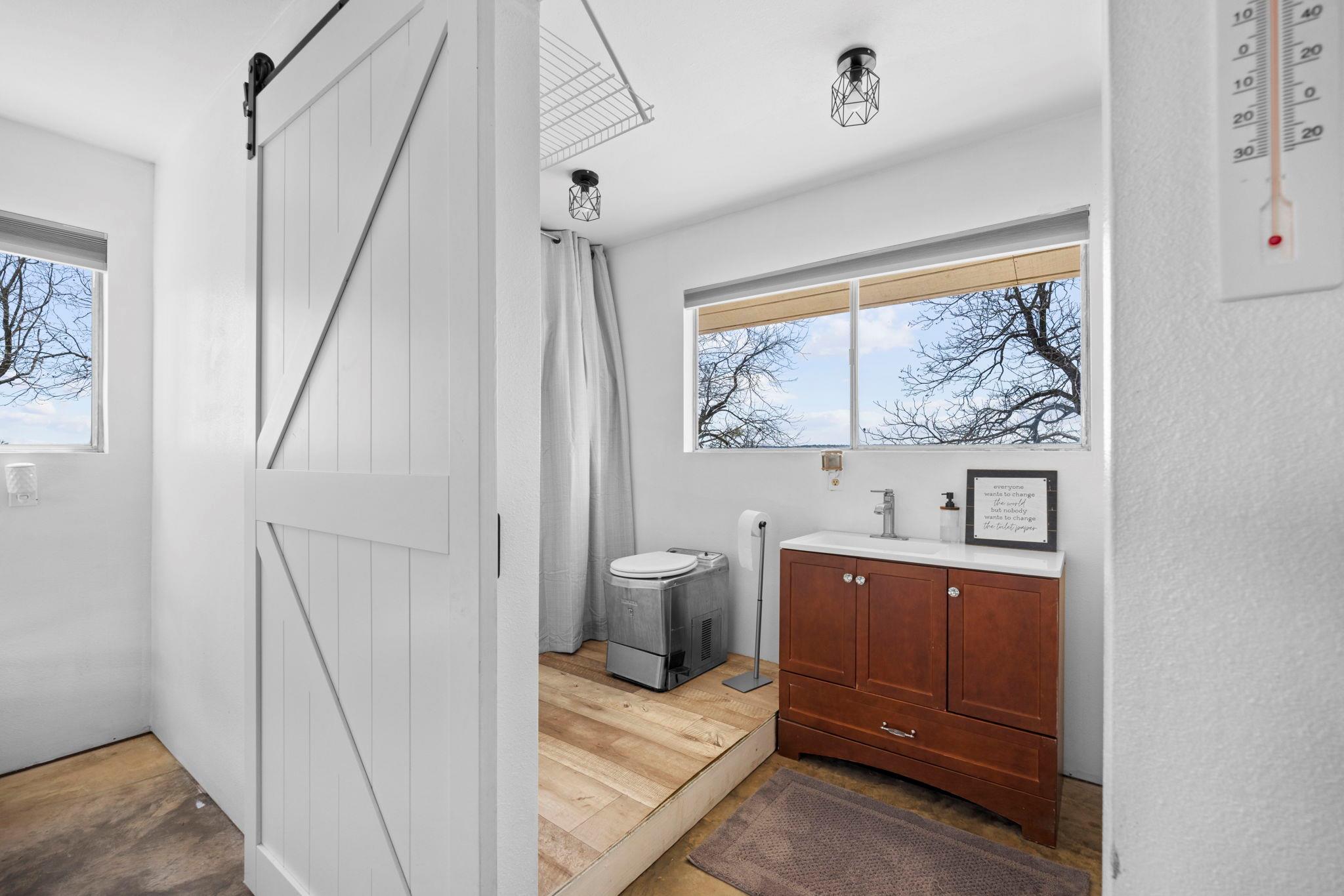 656 County Road 1301, Lampasas, TX 76550