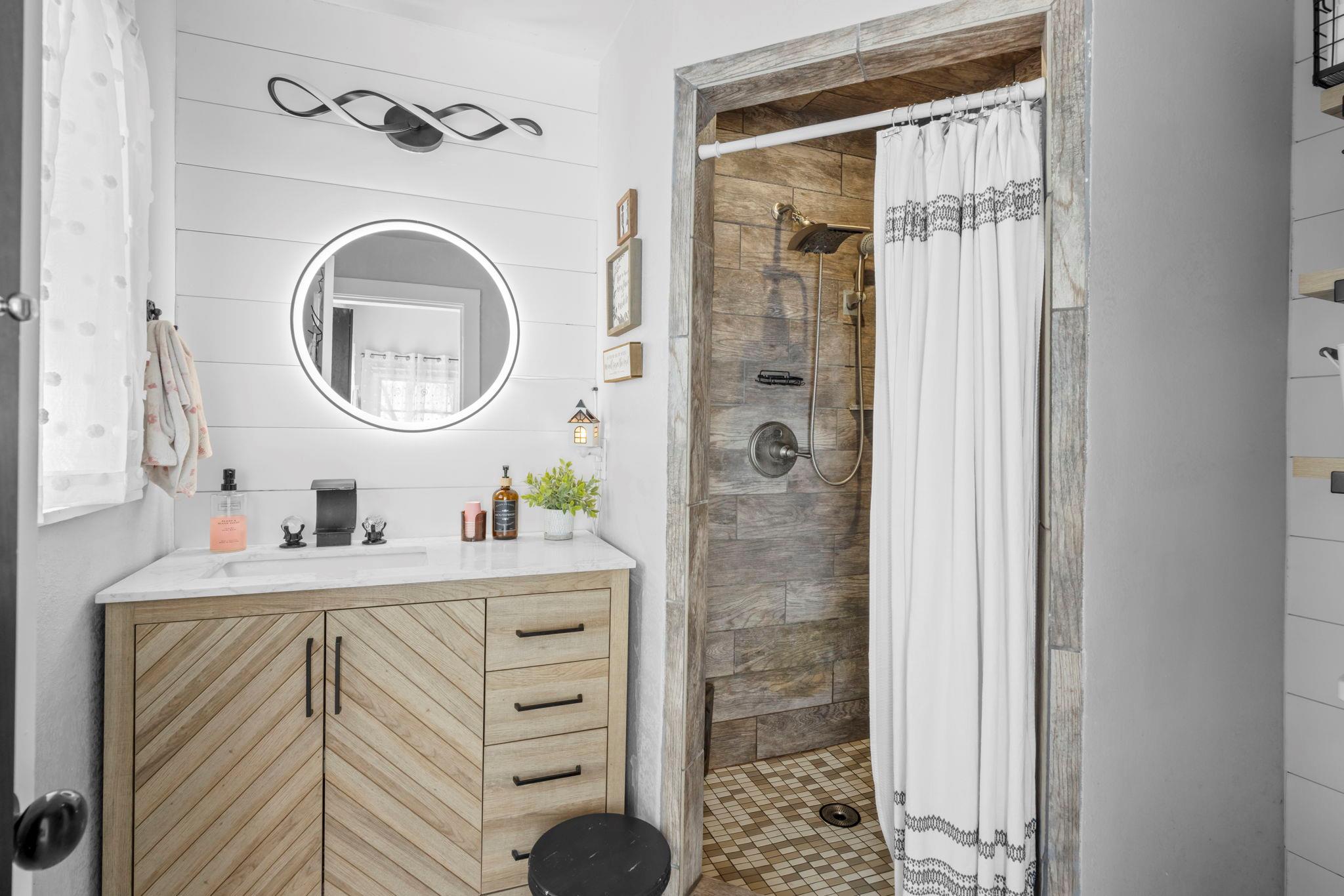 656 County Road 1301, Lampasas, TX 76550