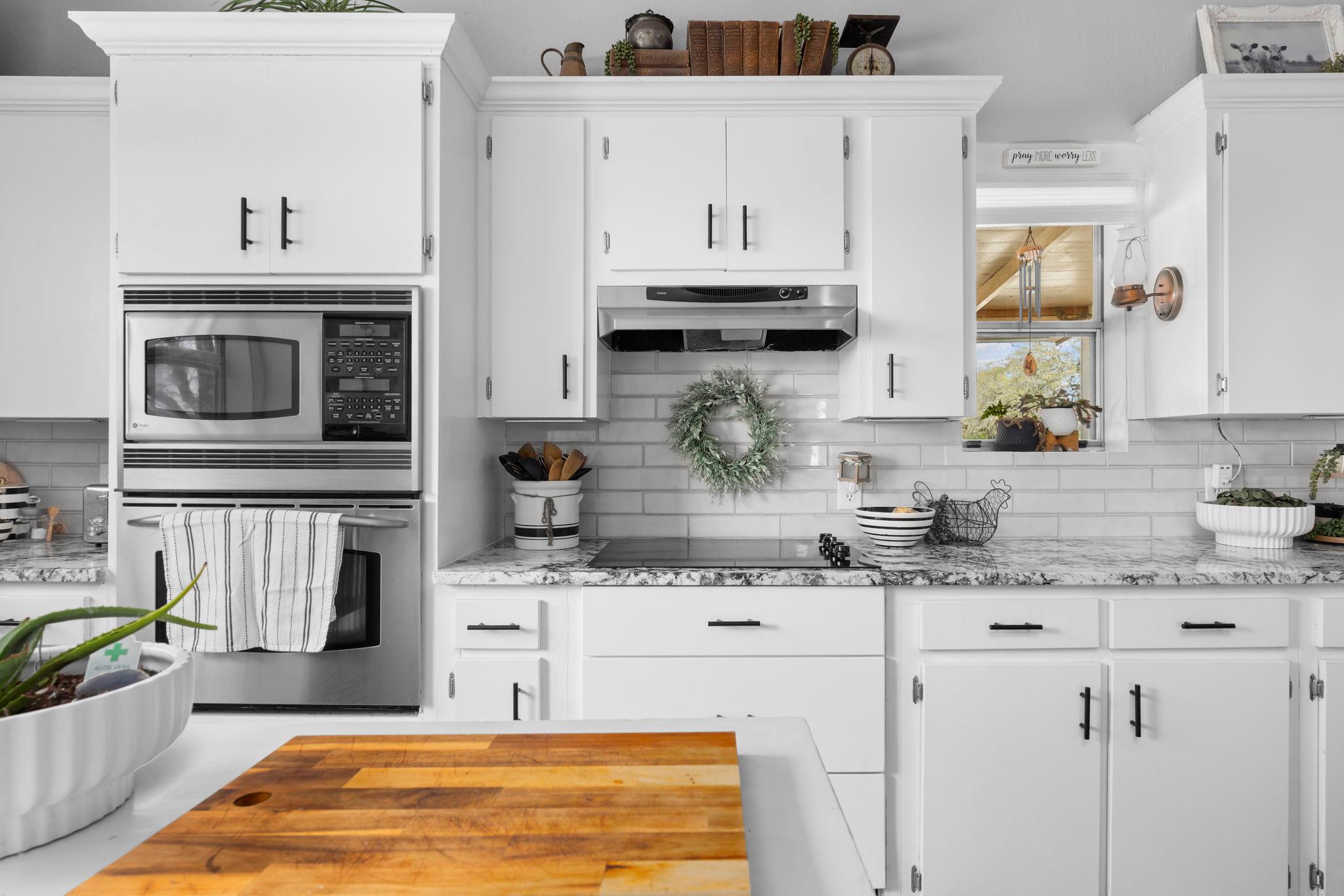 656 County Road 1301, Lampasas, TX 76550