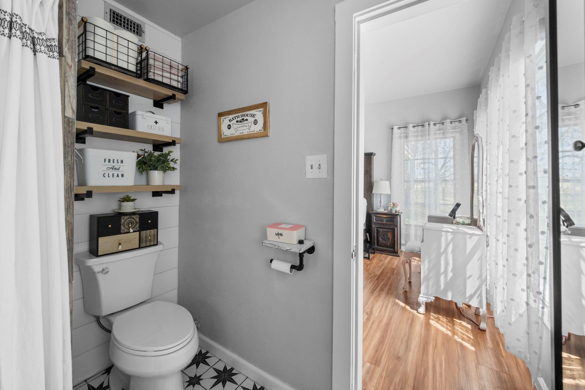 656 County Road 1301, Lampasas, TX 76550