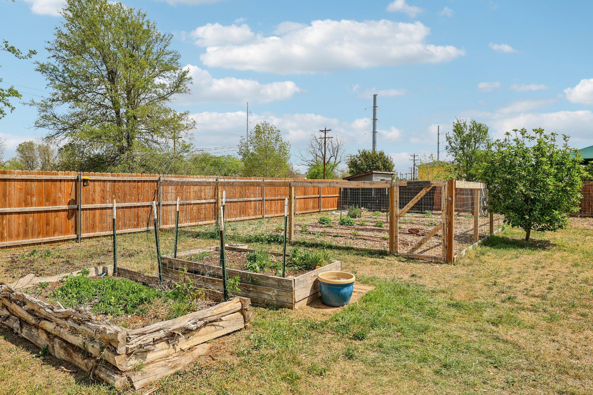 2415 Wilson St, Bastrop, TX 78602