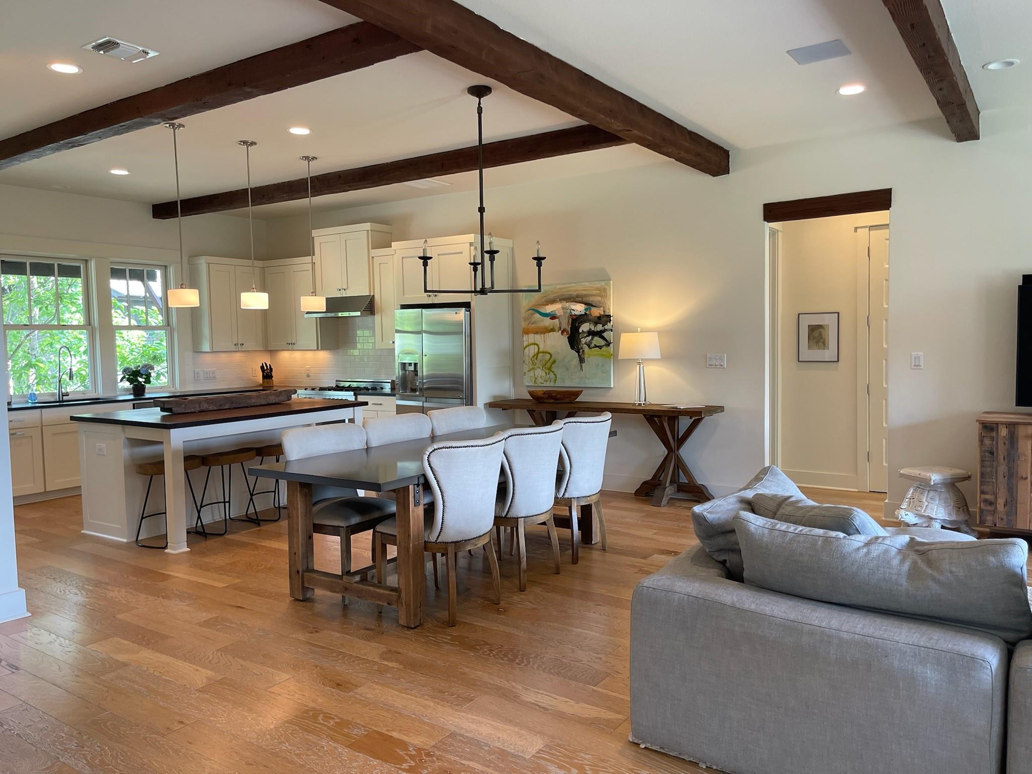 2217 Seabiscuit Cv # 105, Spicewood, TX 78669