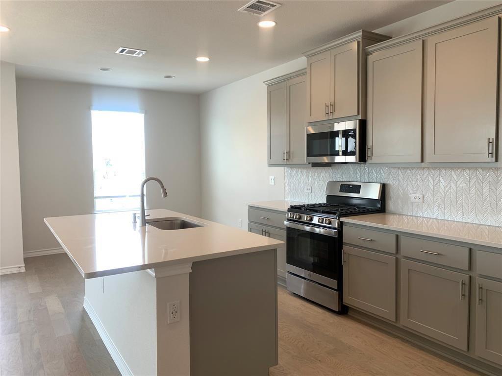 4802 Star Jasmine Dr # 115, Austin, TX 78723