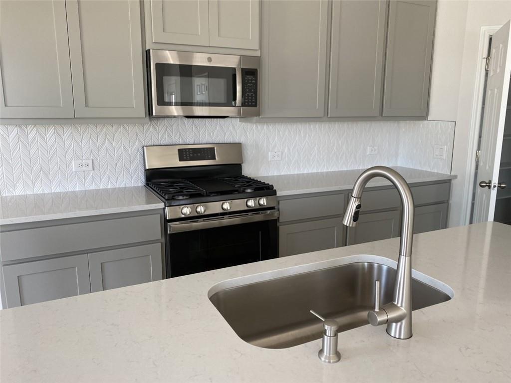 4802 Star Jasmine Dr # 115, Austin, TX 78723