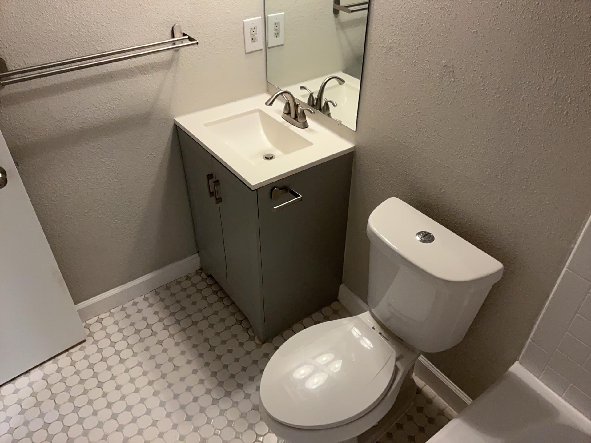 2403 La Casa Dr # B, Austin, TX 78704