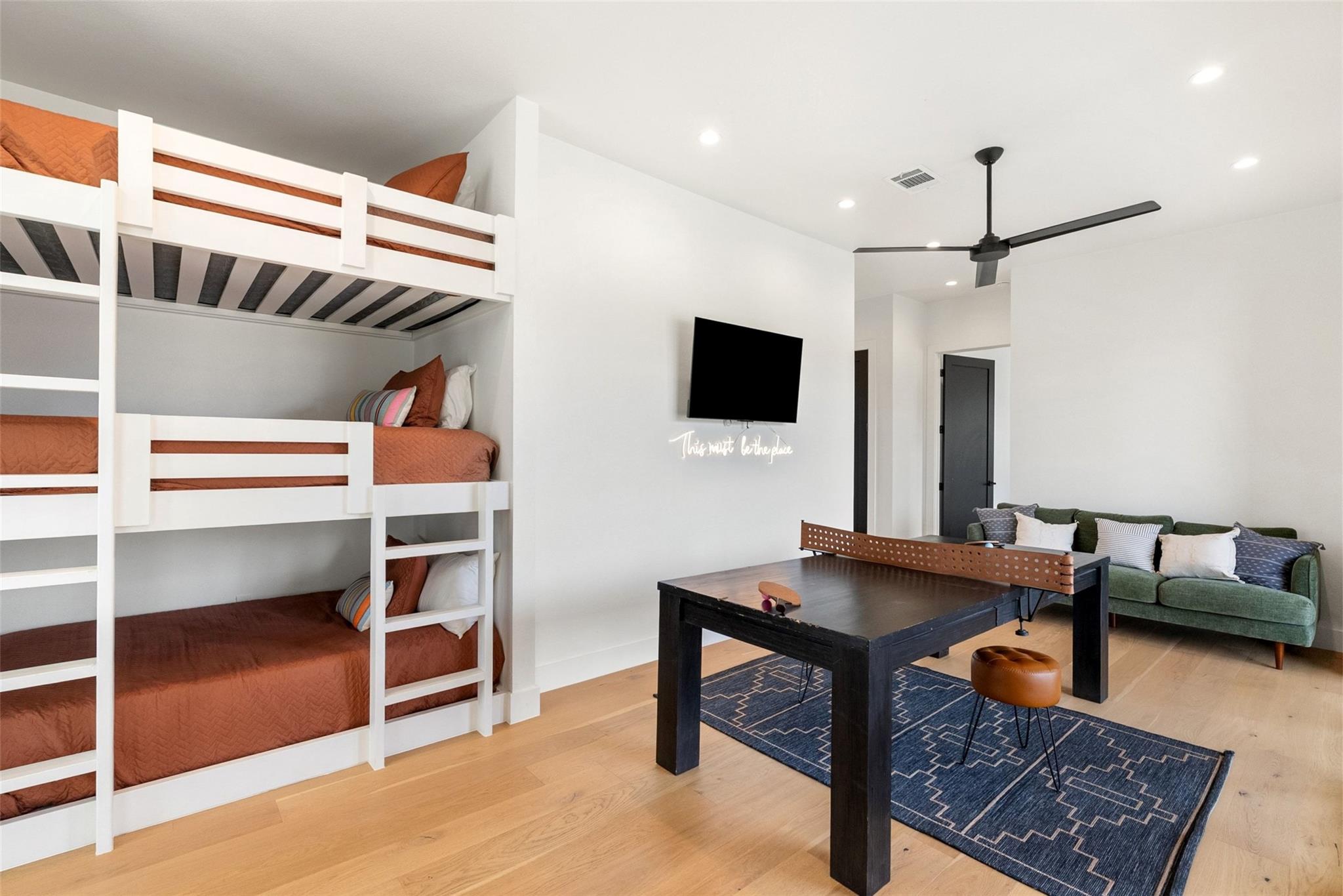 102 Cypress Shore Lane Ln, Kingsland, TX 78639