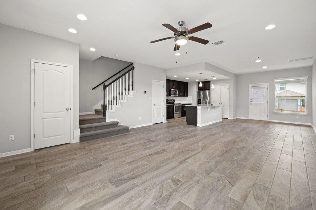 718 Tinton Falls Ln, Pflugerville, TX 78660