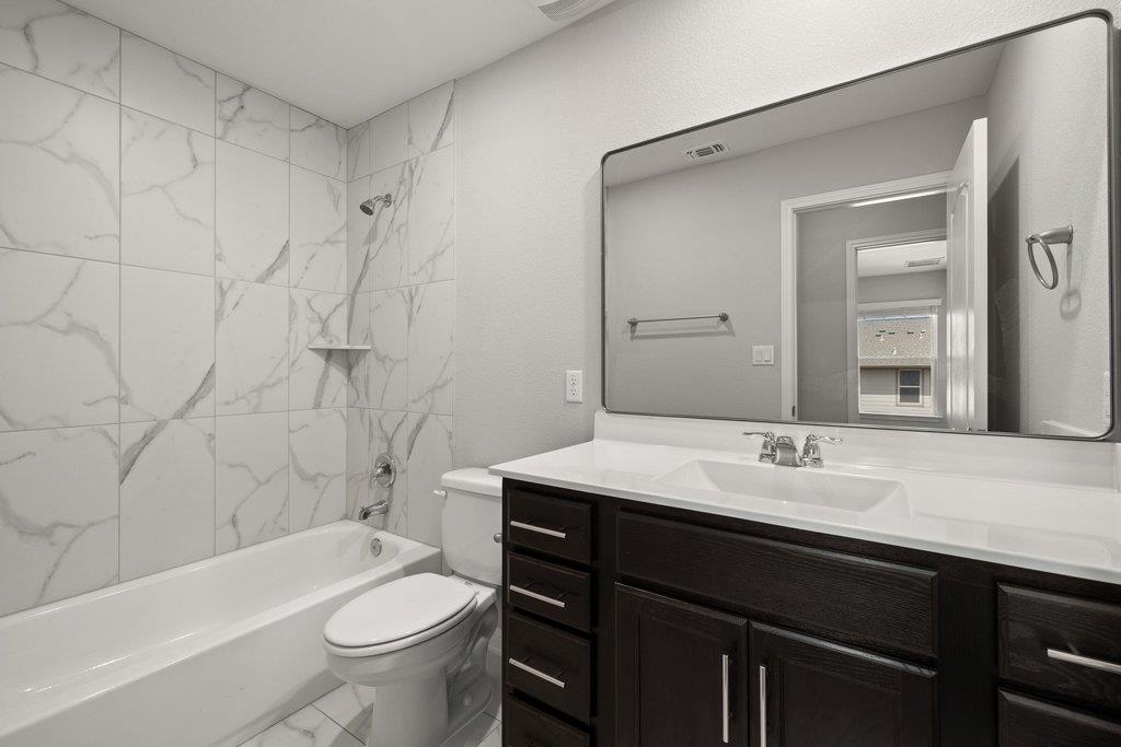 718 Tinton Falls Ln, Pflugerville, TX 78660