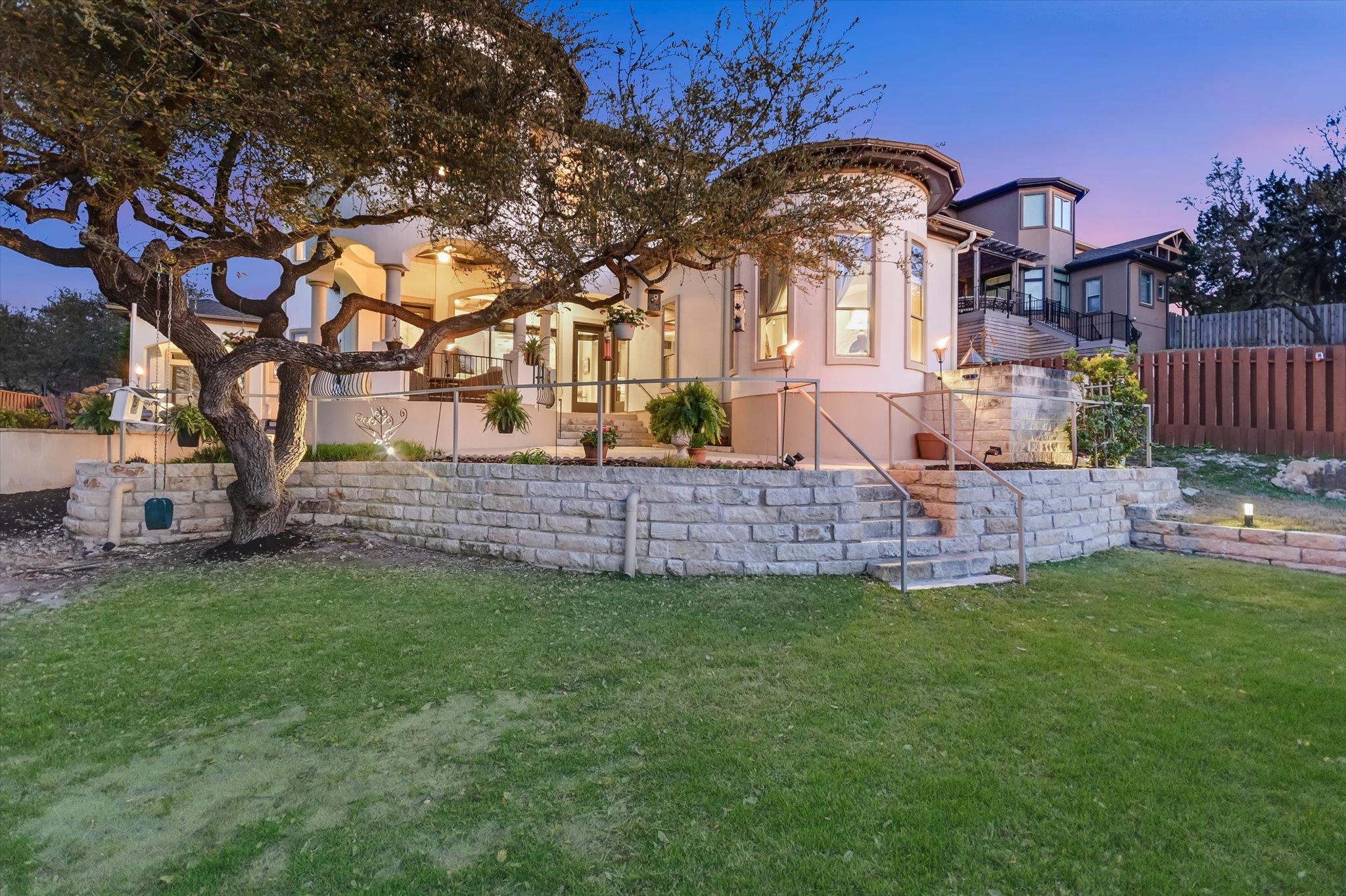 1106 Sledge Dr, Austin, TX 78734