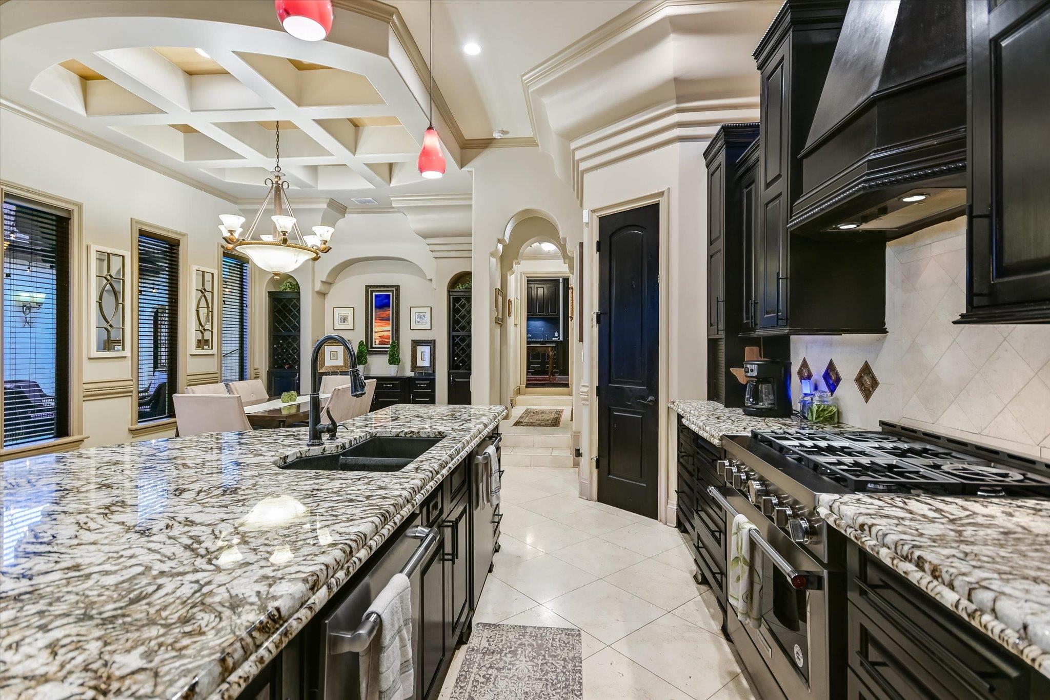 1106 Sledge Dr, Austin, TX 78734