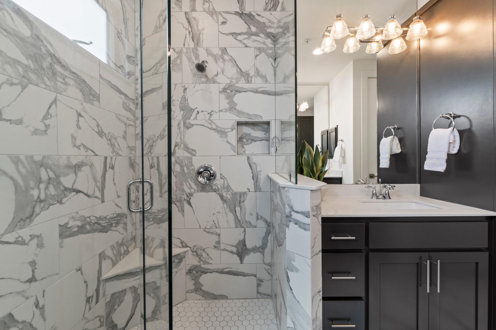 4517 Kocurek St, Austin, TX 78723