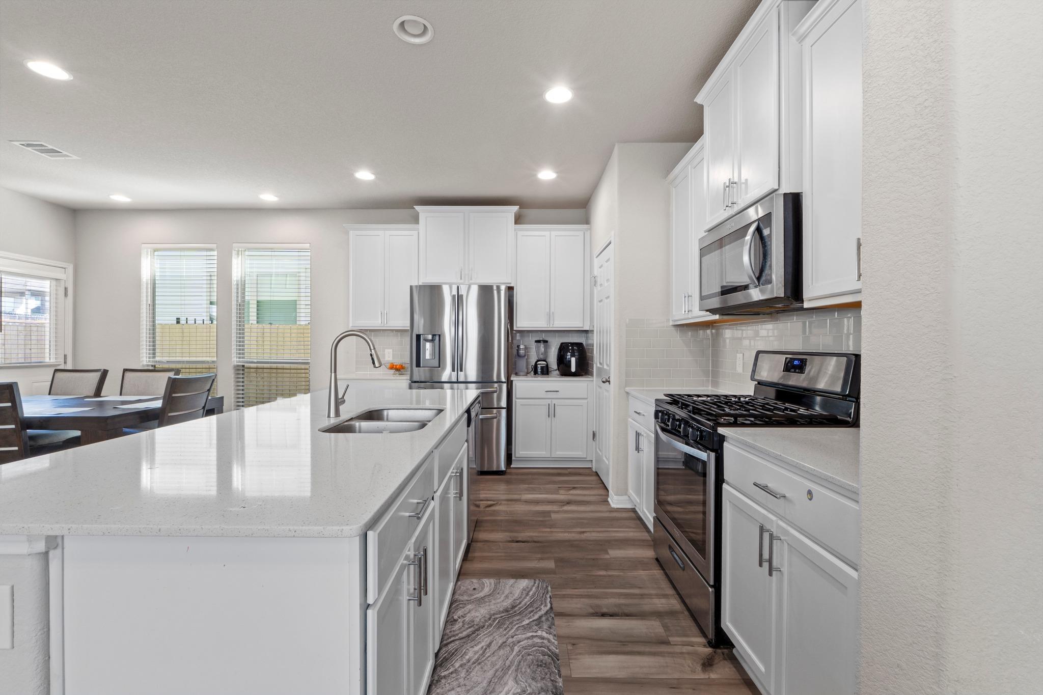 159 Macarthur Dr, Leander, TX 78641