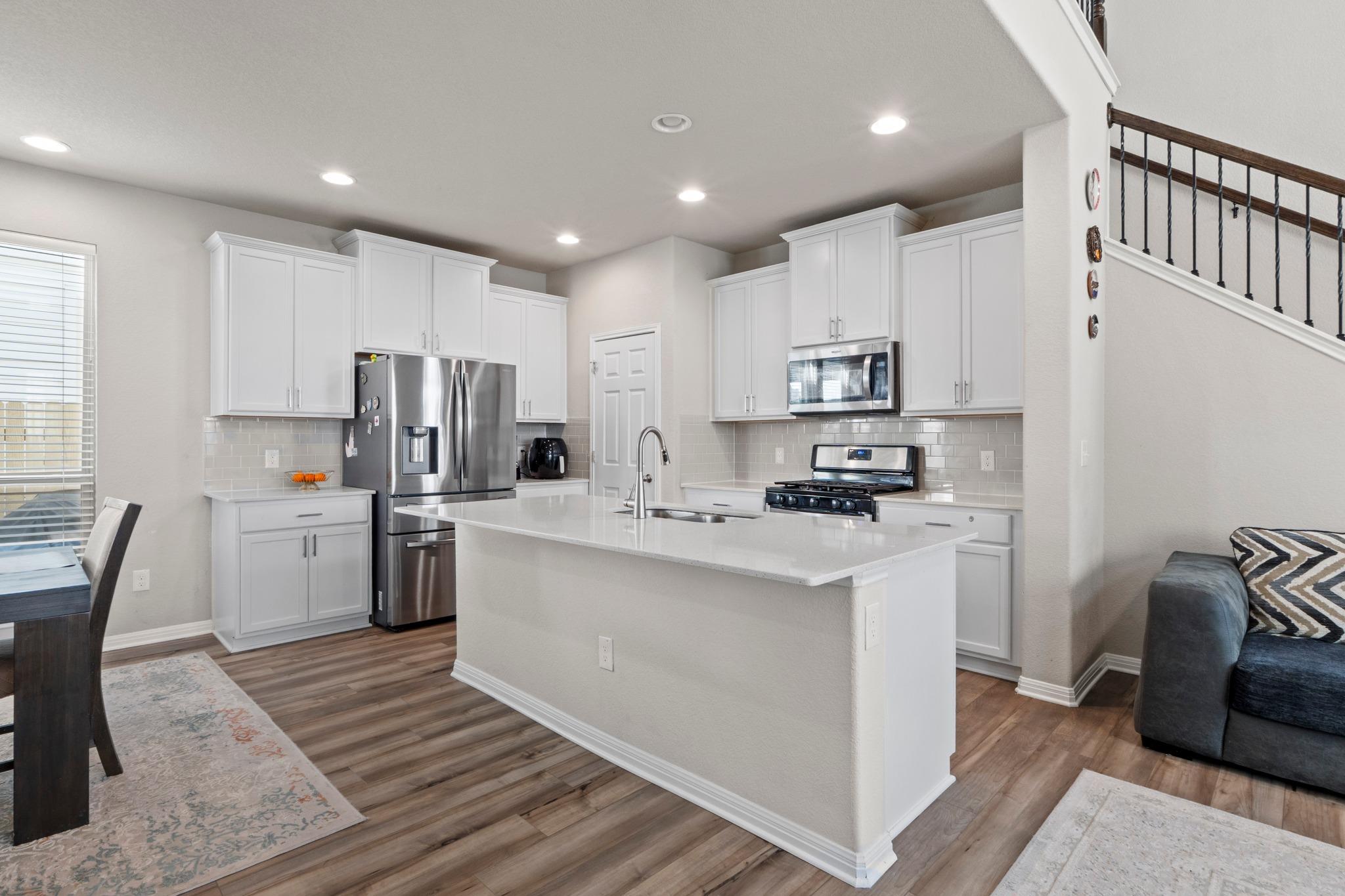 159 Macarthur Dr, Leander, TX 78641